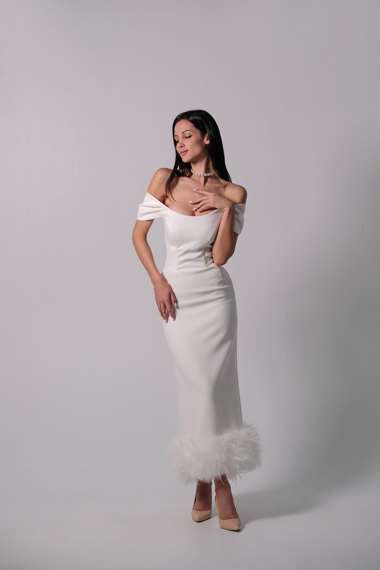 Long dress with feathers: Ange
