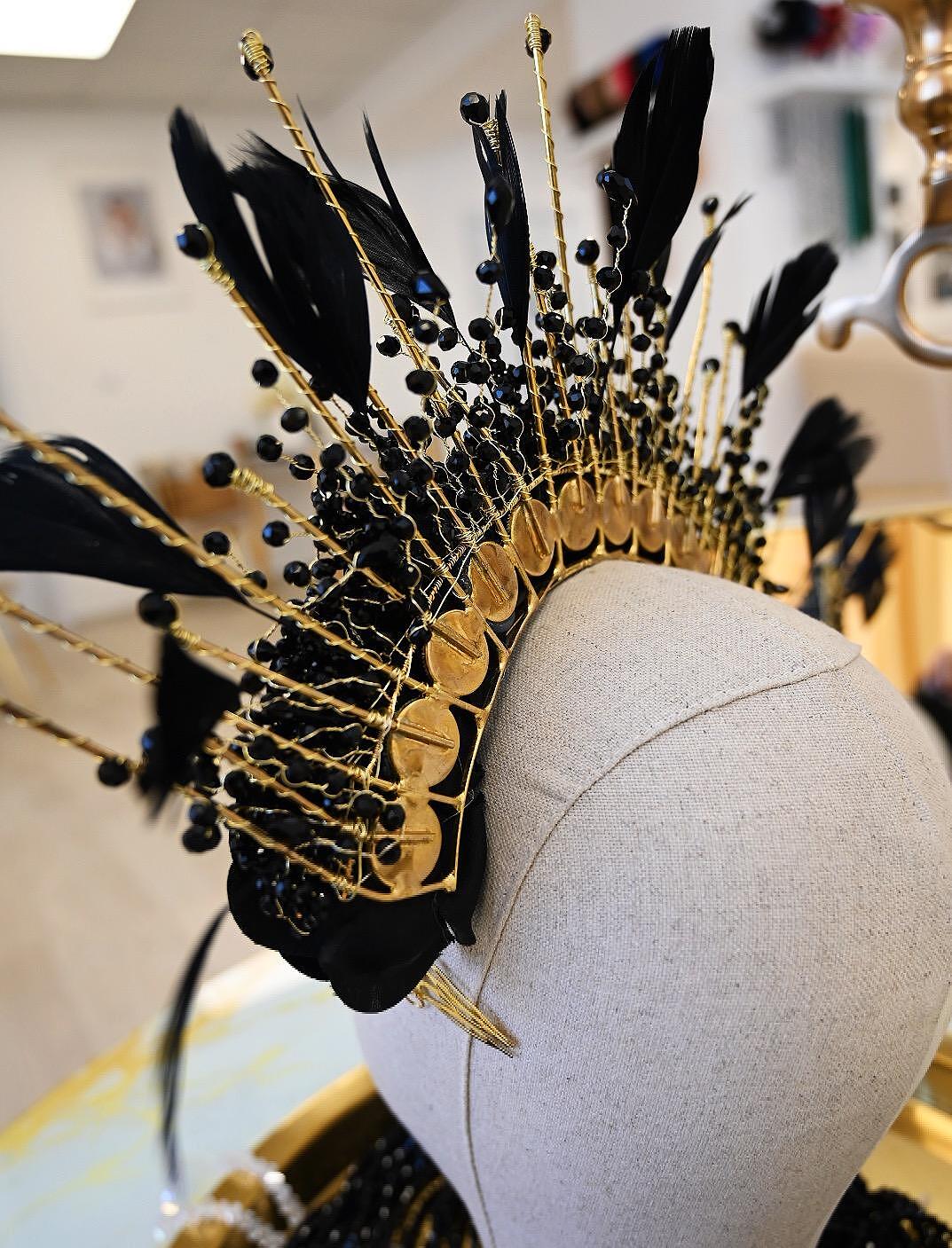 Accessory: Dark Queen