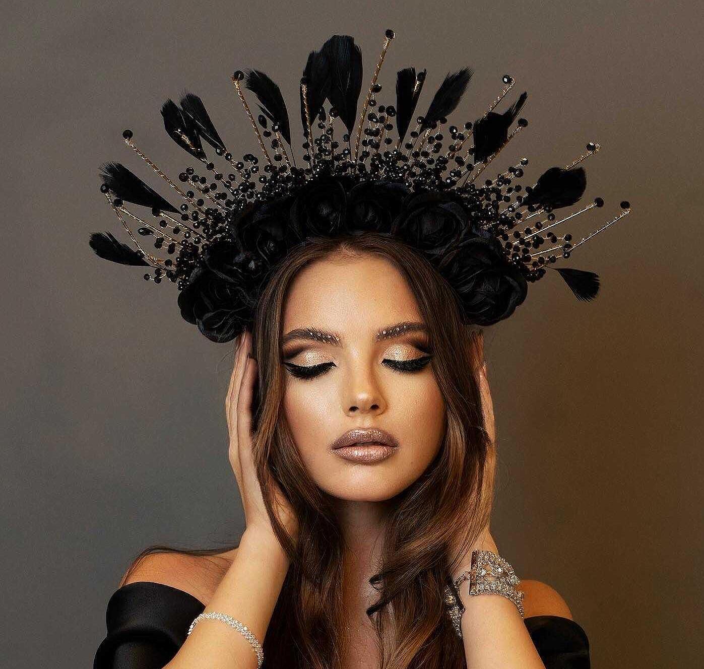 Accessory: Dark Queen