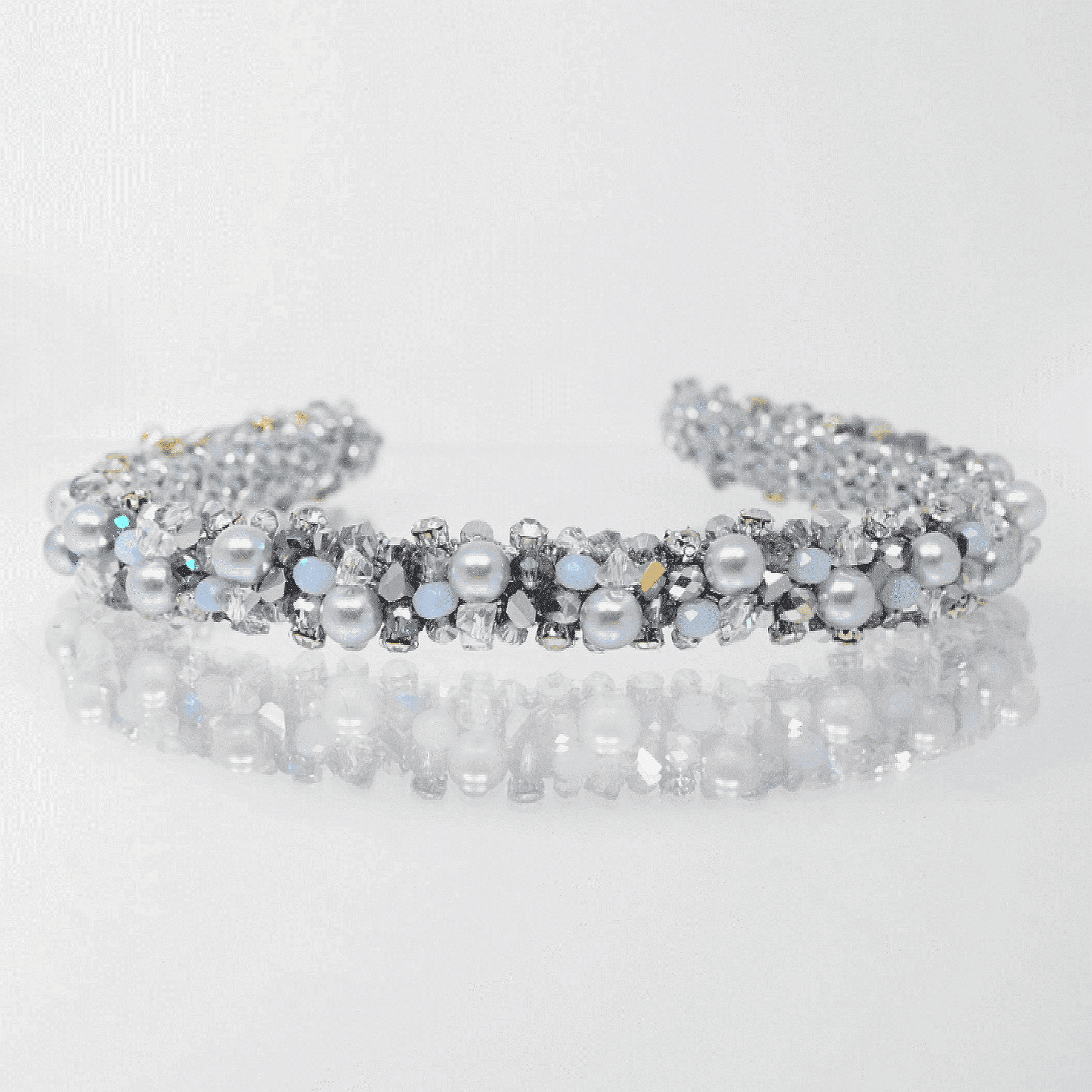Tiara: Alice in Paris