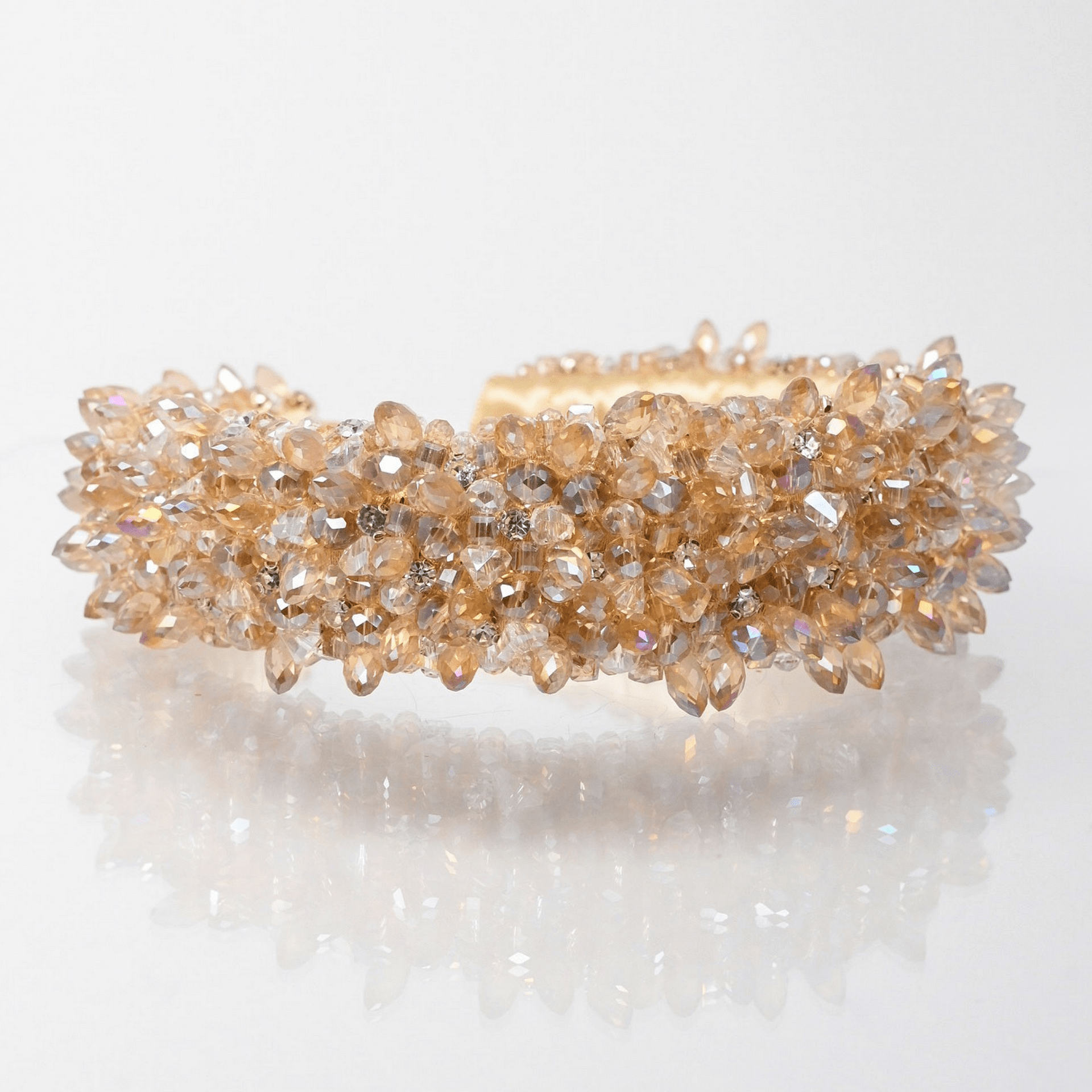 Tiara: Beige Passion