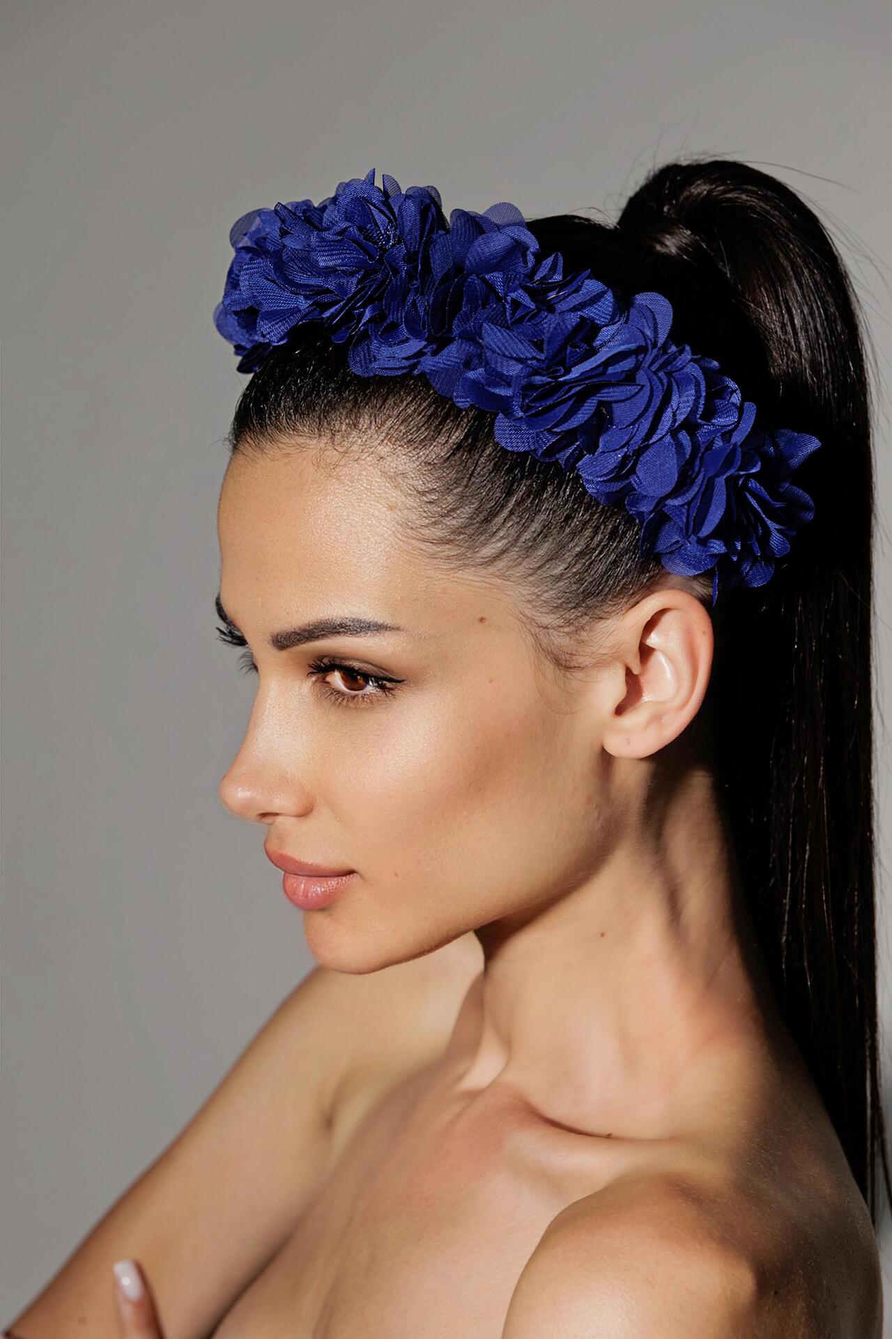 Tiara: Dark Blue Light Flowers