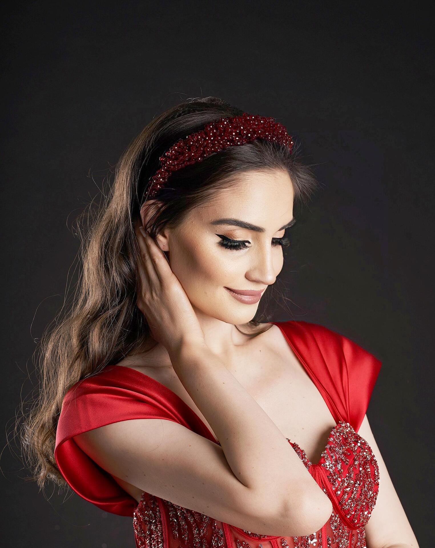 Tiara: Dark Red Crystals