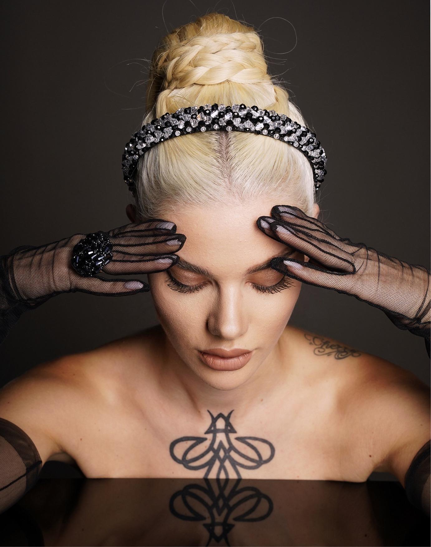 Tiara: Double Brilliance