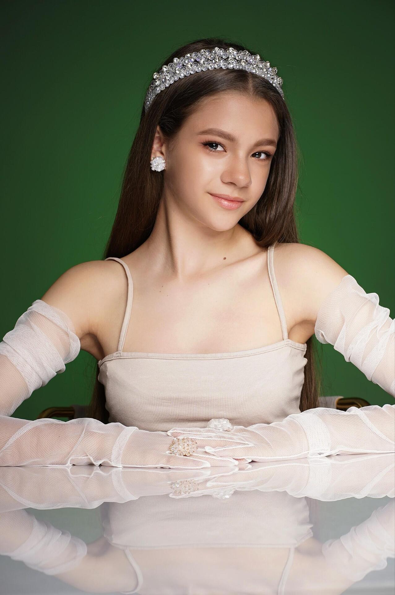 Tiara: Double Crystals