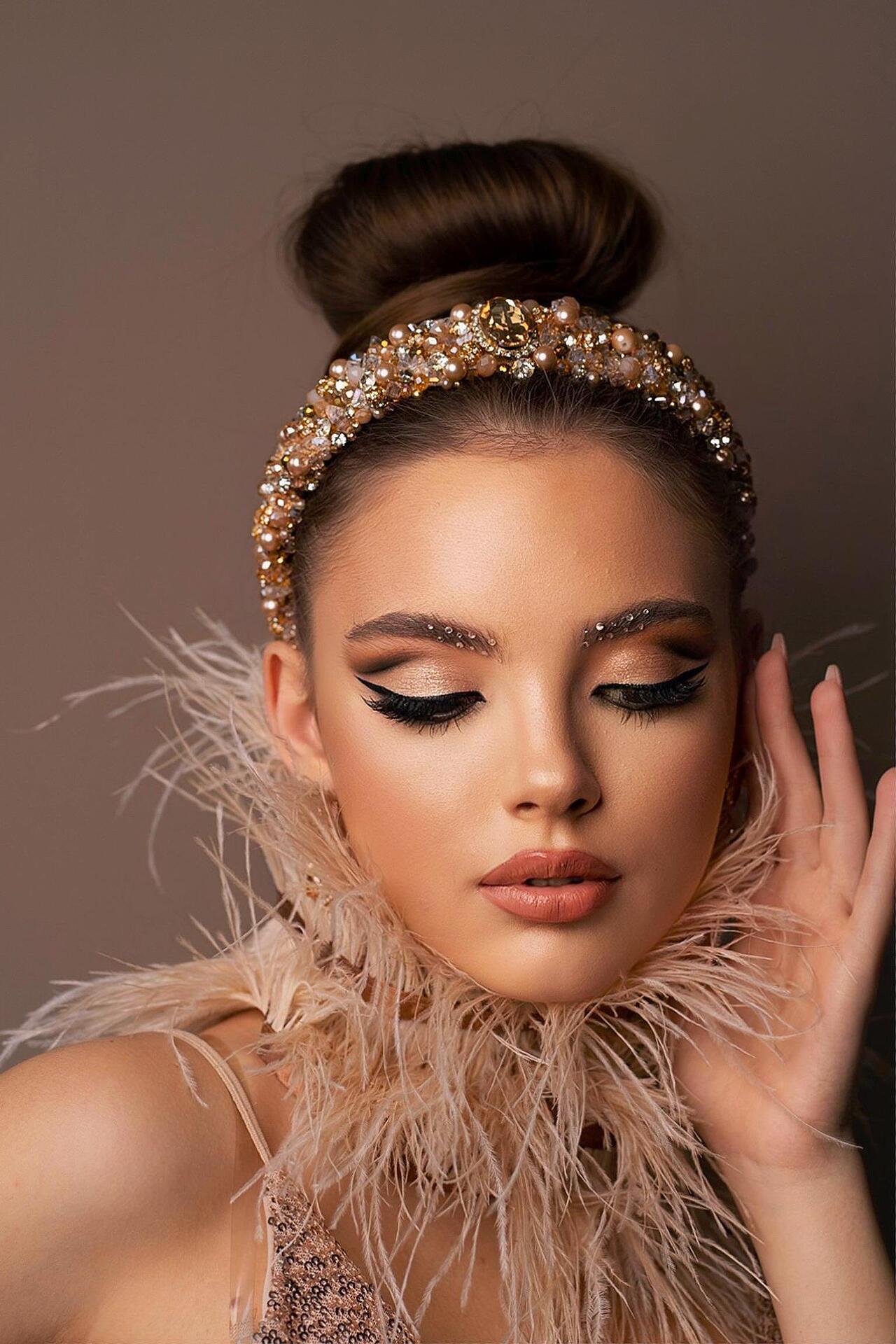 Tiara: Gold Kiss