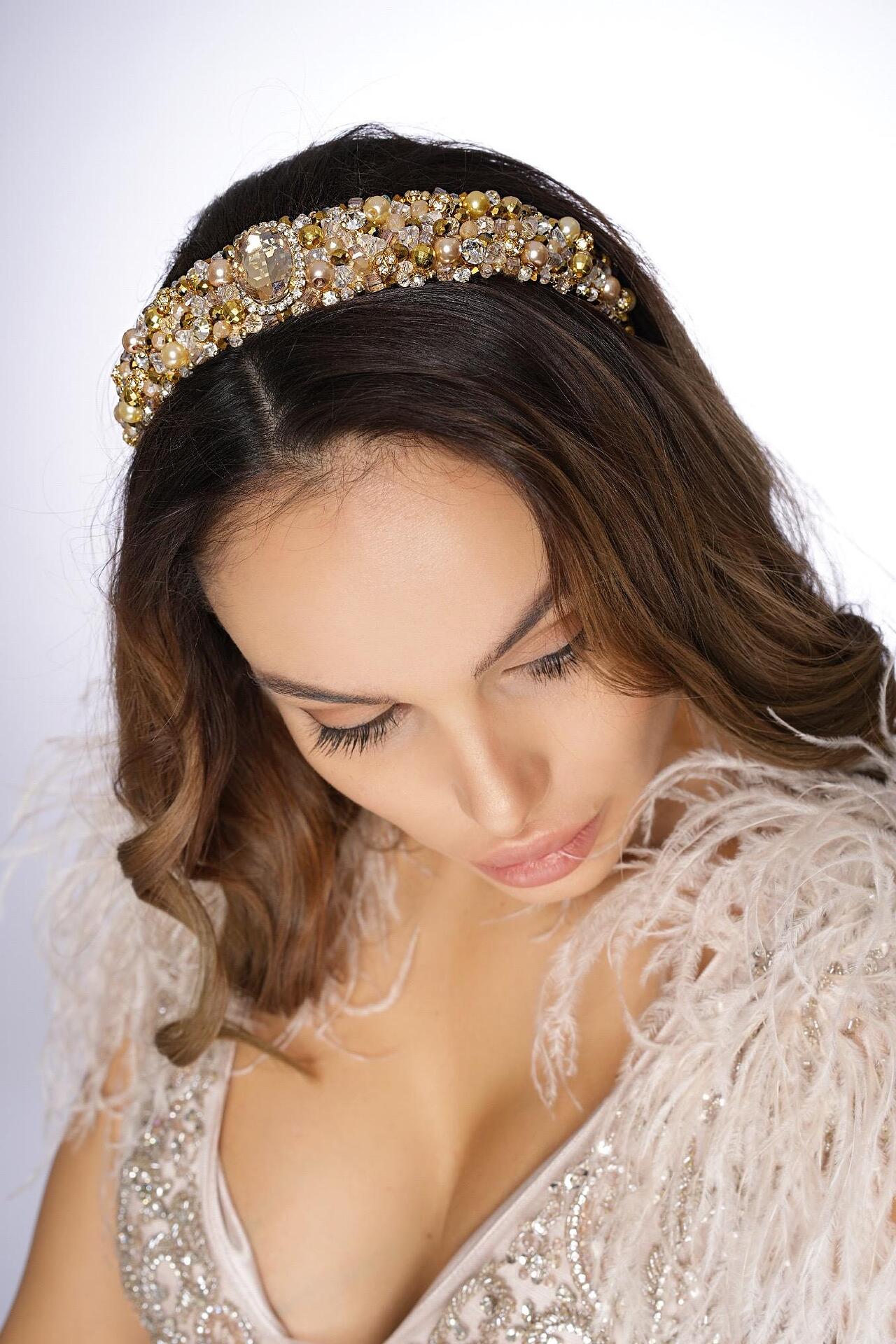 Tiara: Gold Kiss