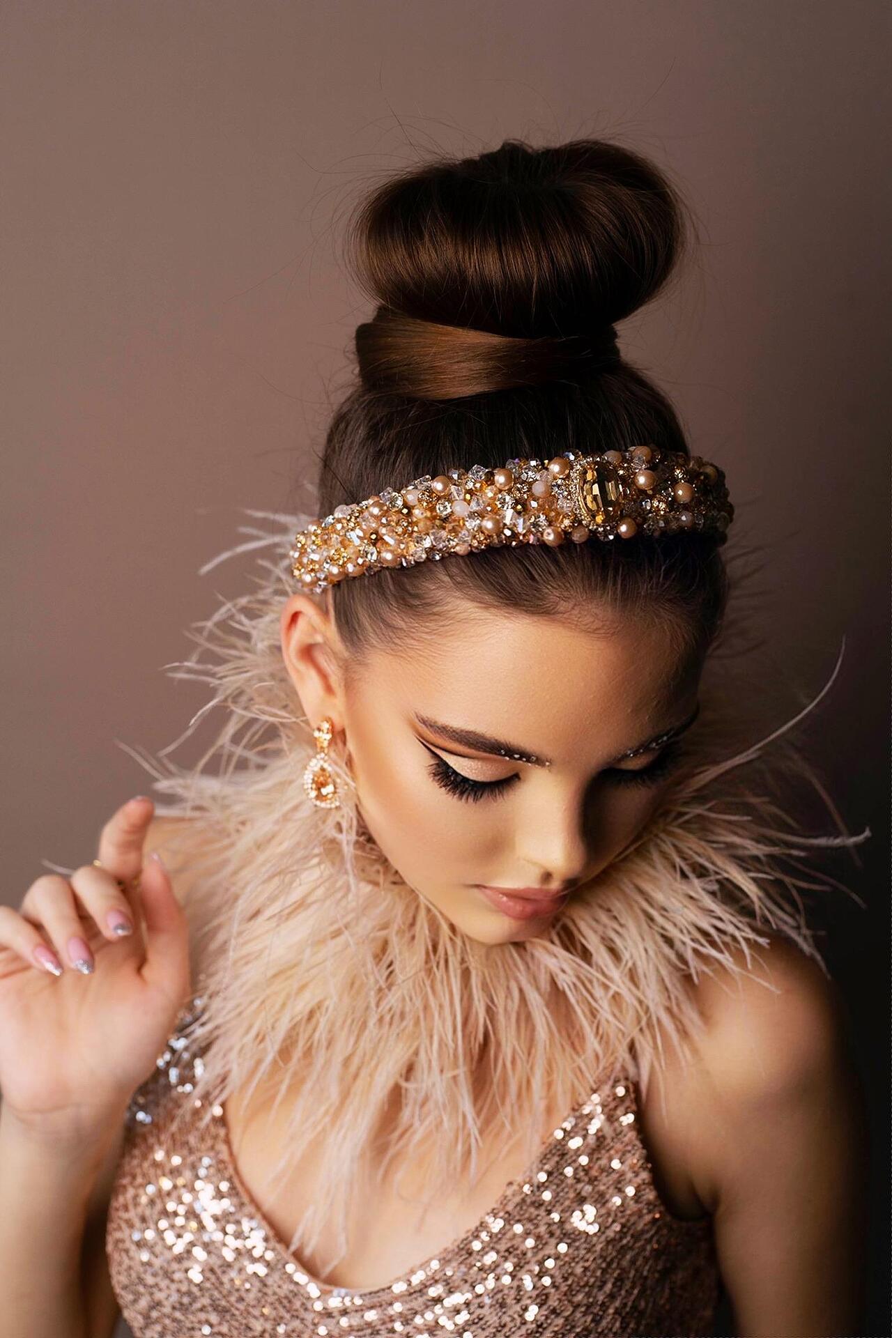 Tiara: Gold Kiss