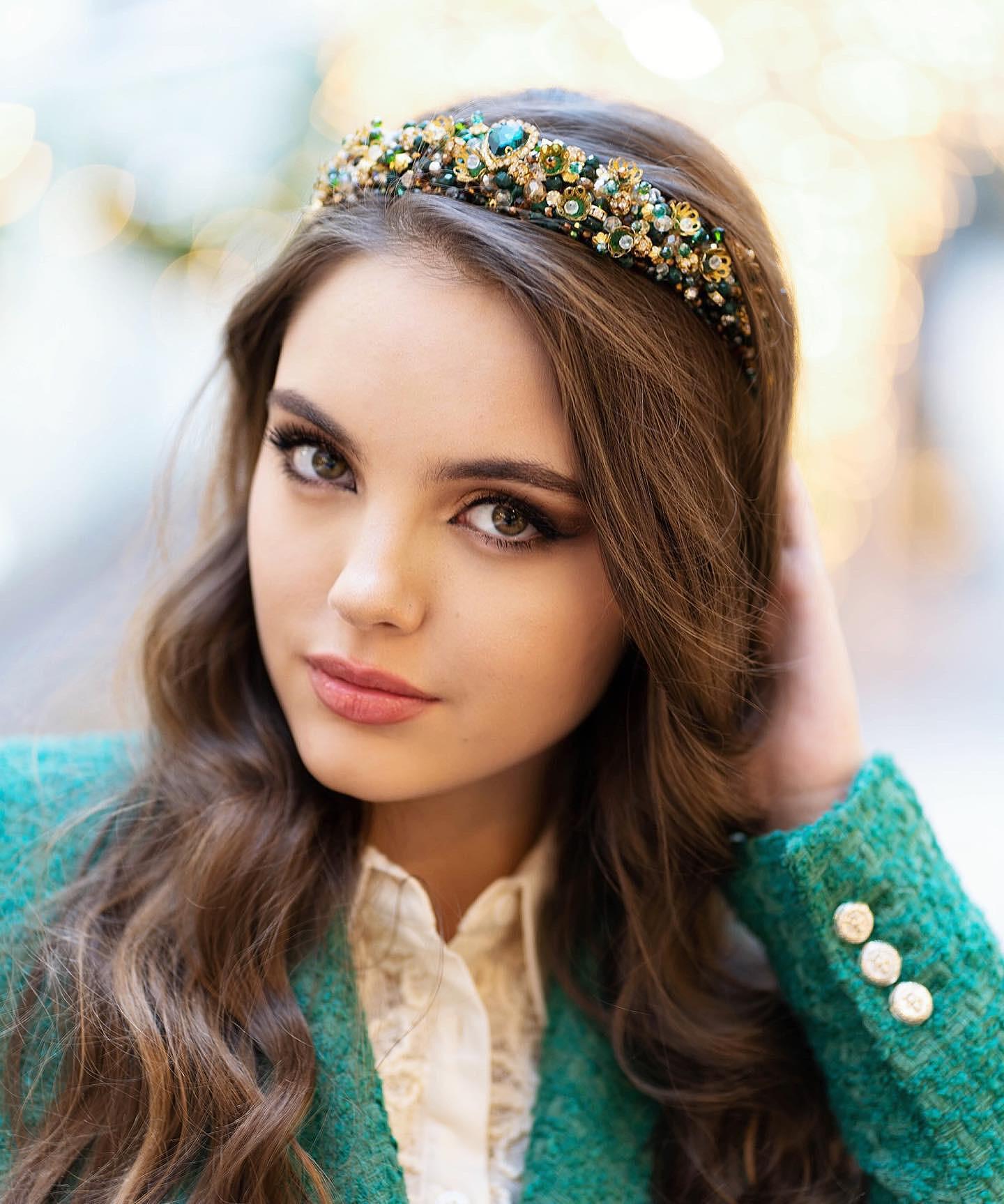 Tiara: Green Emerald