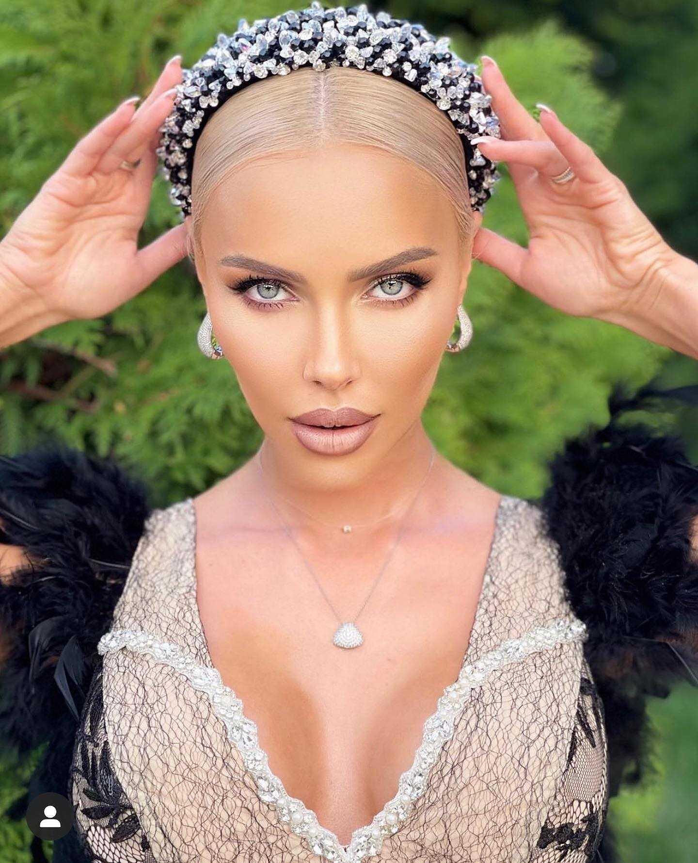 Tiara: Jasmine