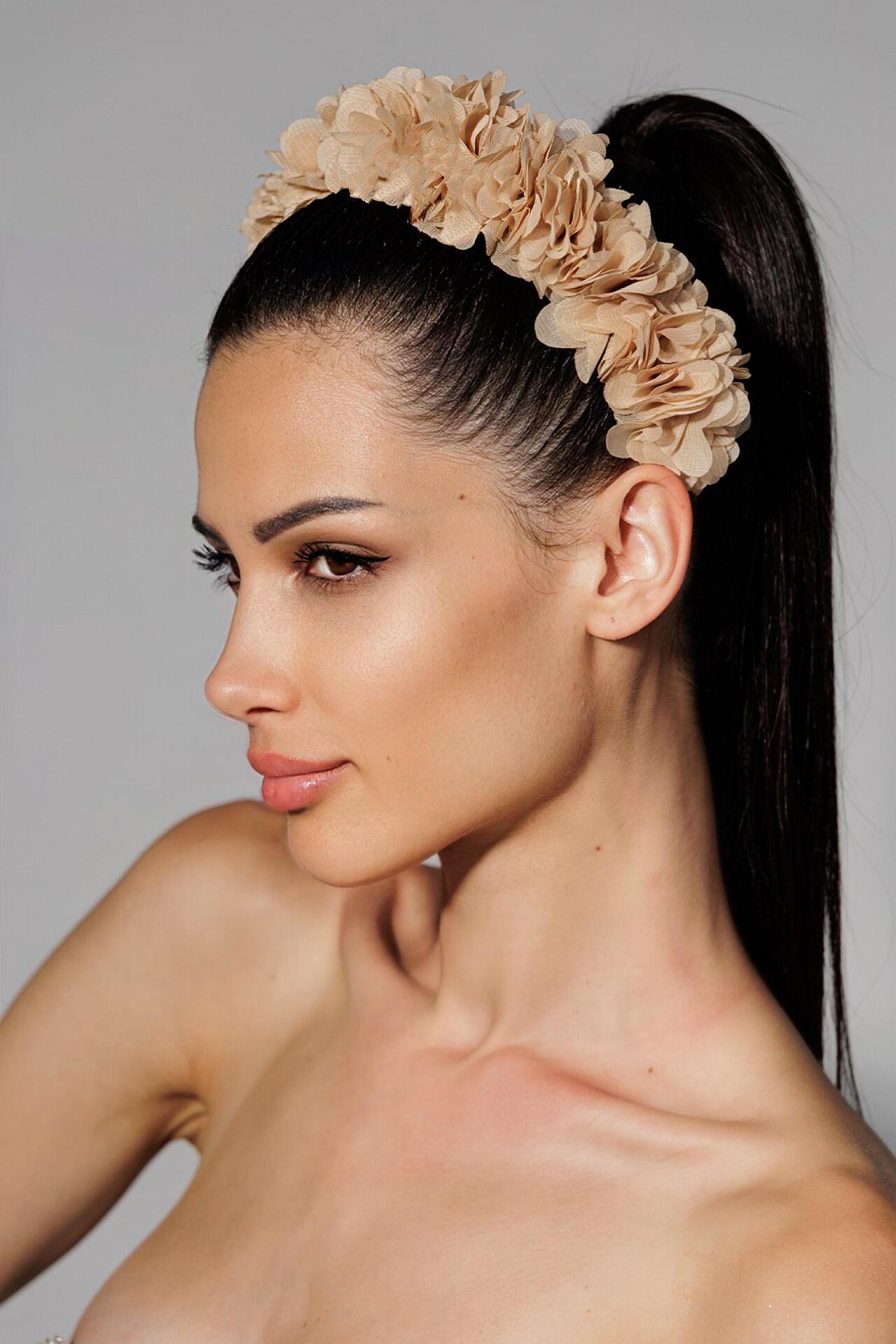 Tiara: Nude Light Flowers