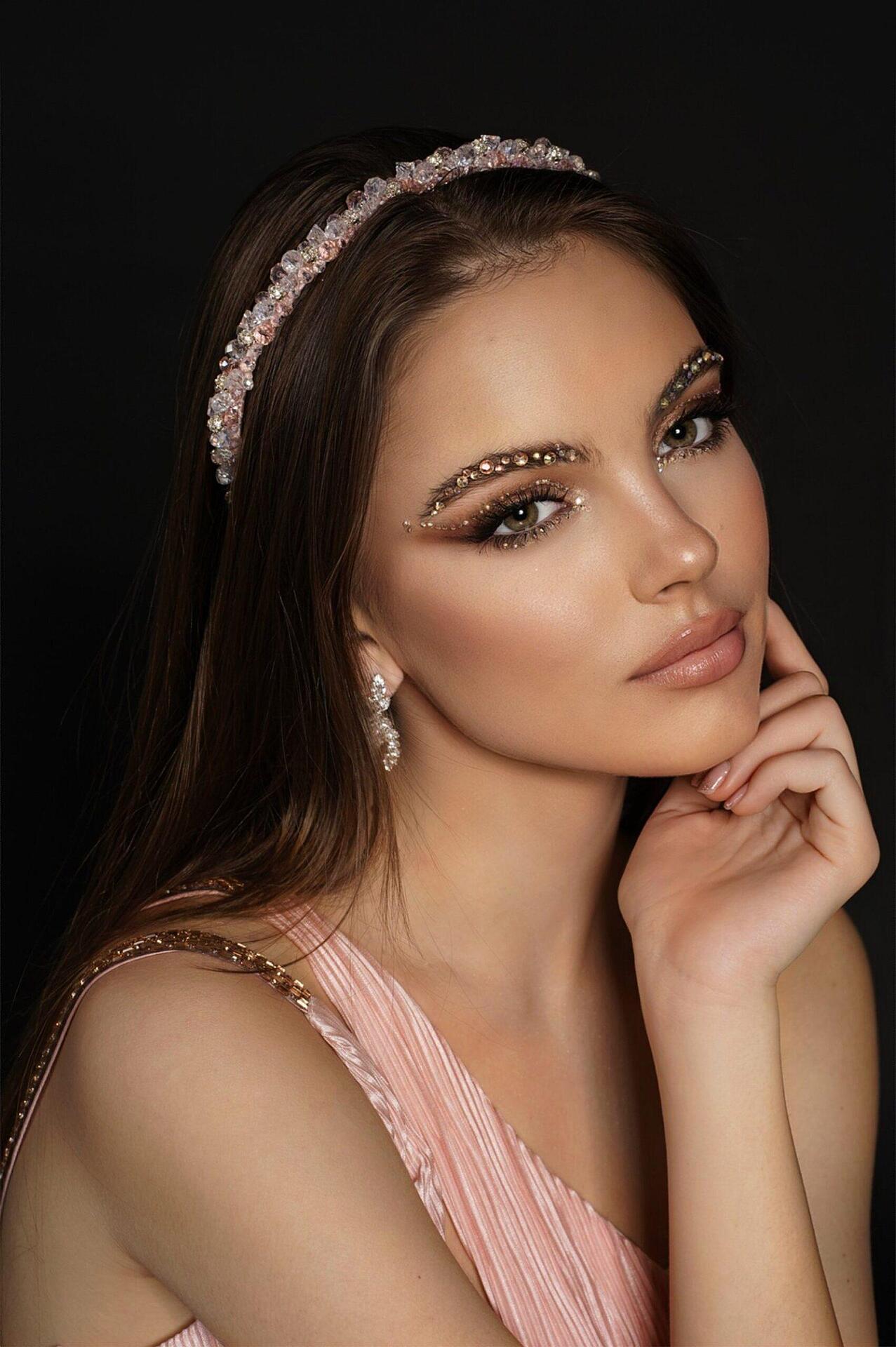 Tiara: Pink Crystals