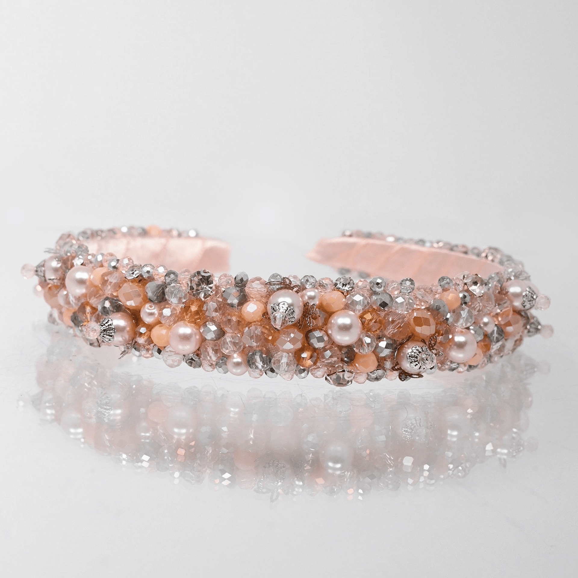 Tiara: Pink Freshness