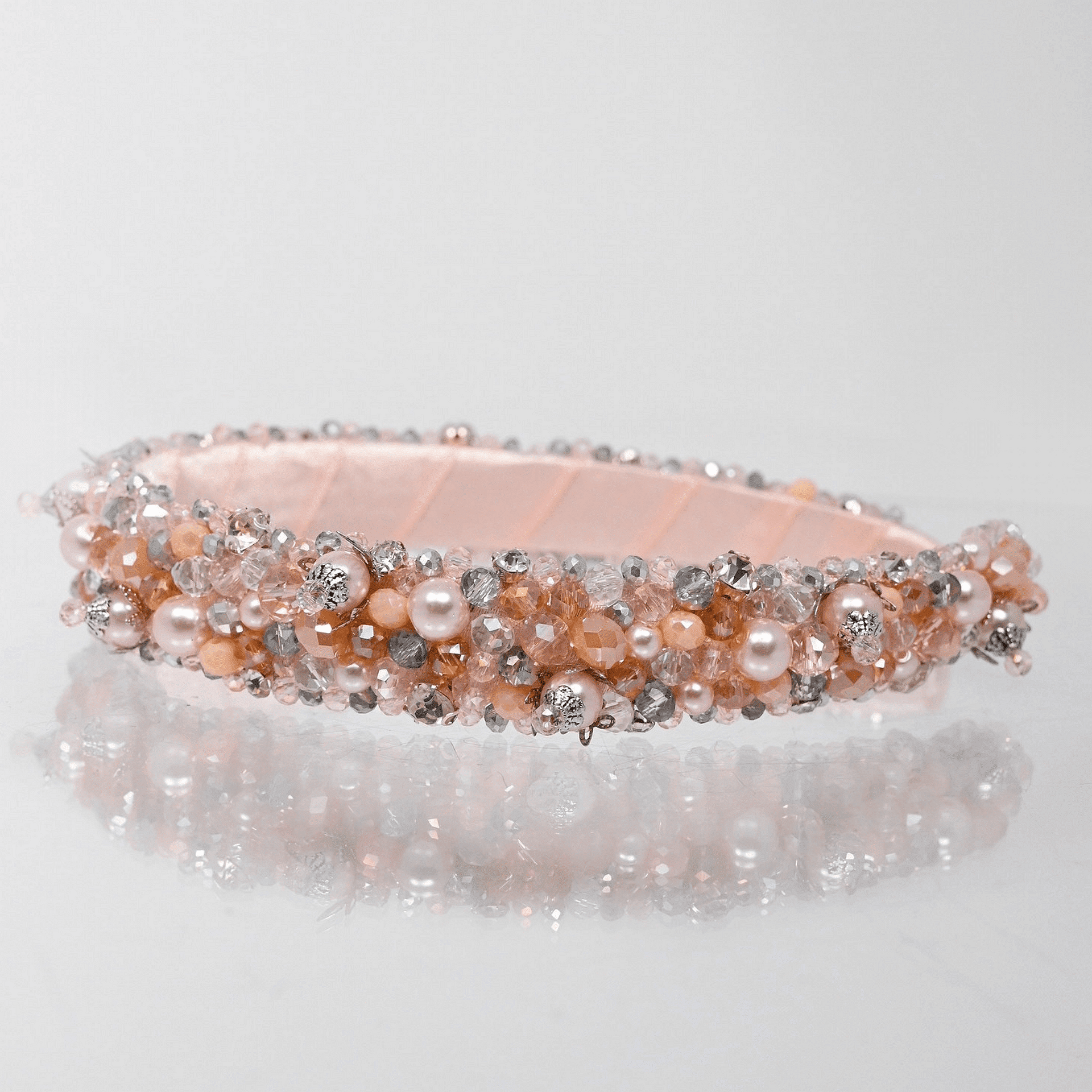Tiara: Pink Freshness