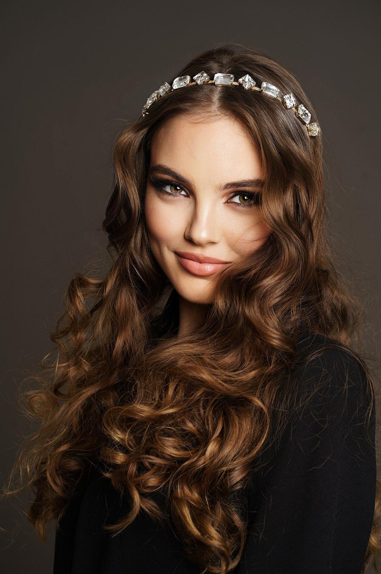 Tiara: Silver Stones
