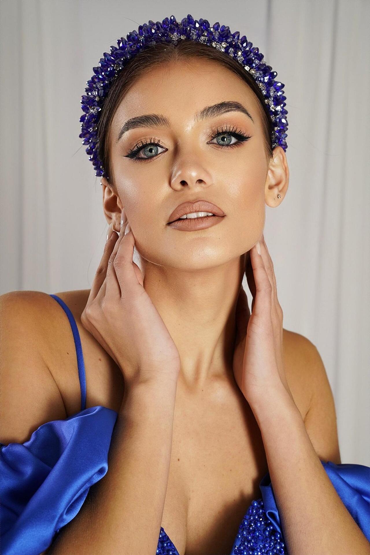 Tiara: The Queen of Atlantic