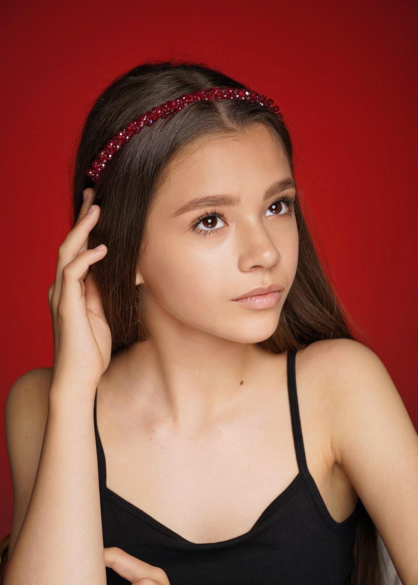 Tiara: Touch of Red
