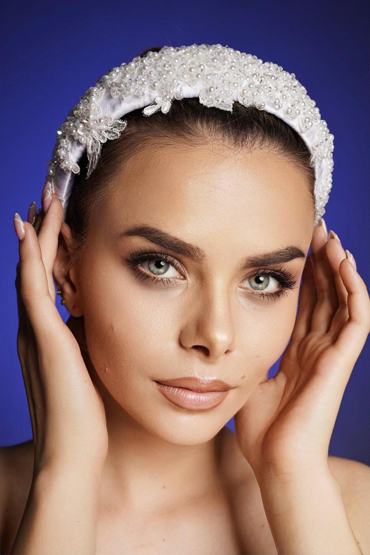 Tiara: Volume Pearl Headband