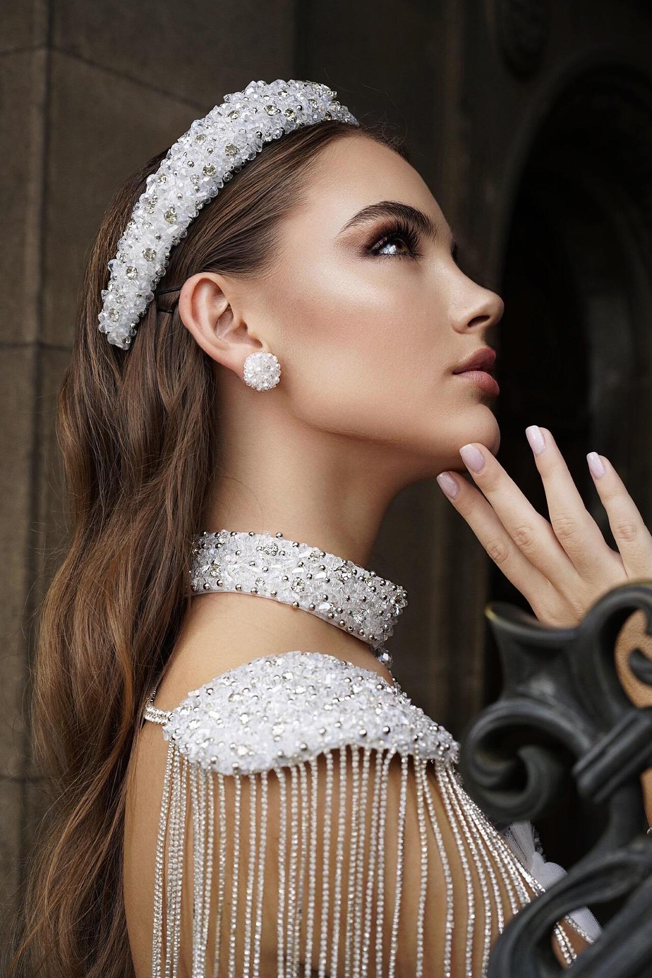 Tiara: Wedding Icon