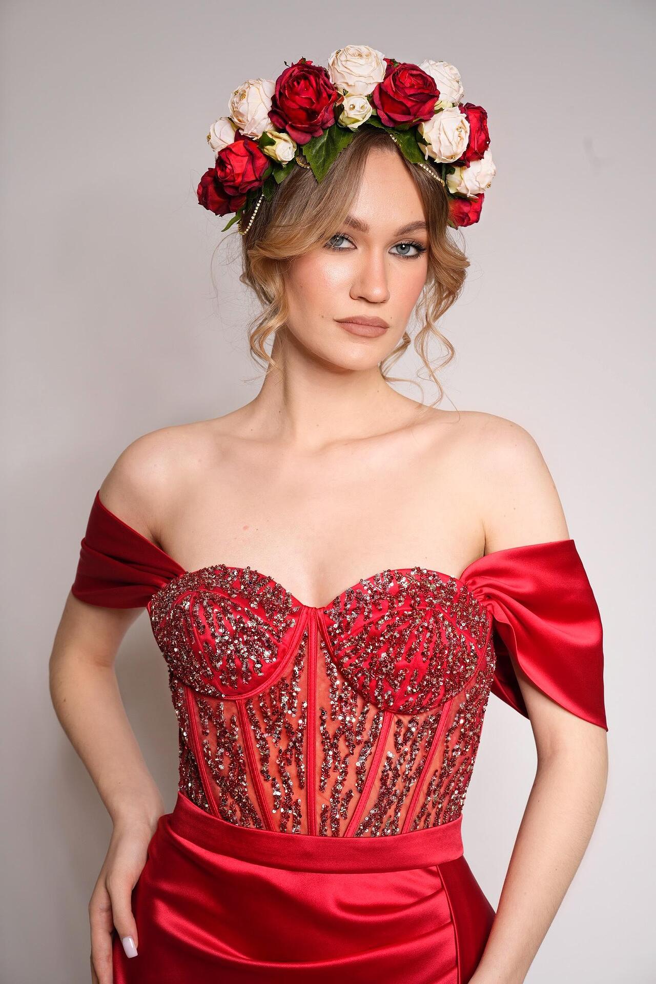 Dress: Dress Red Queen