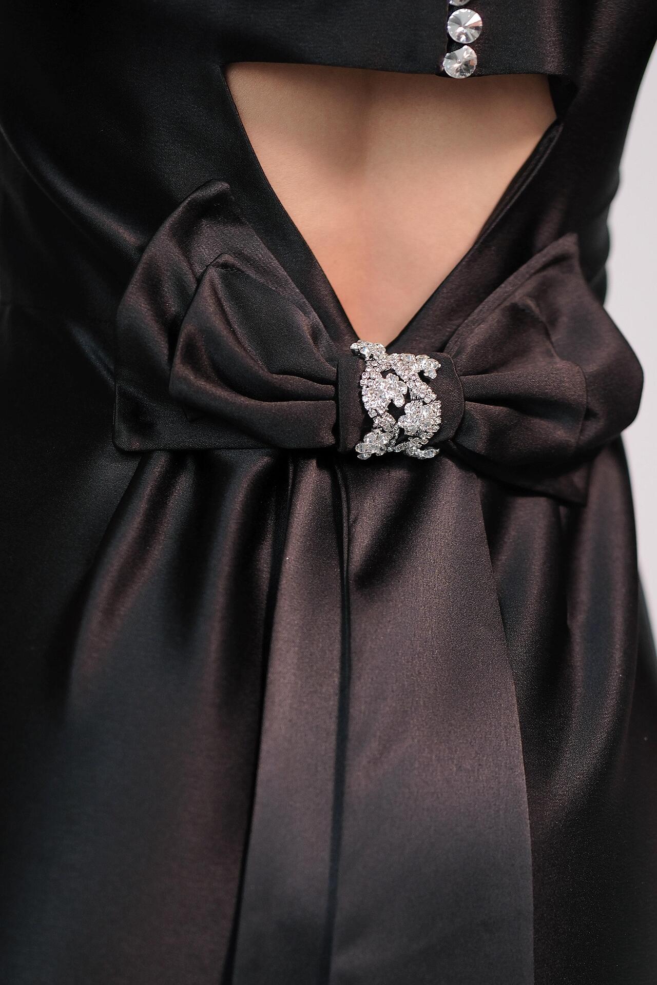 Elegant black dress: Milan