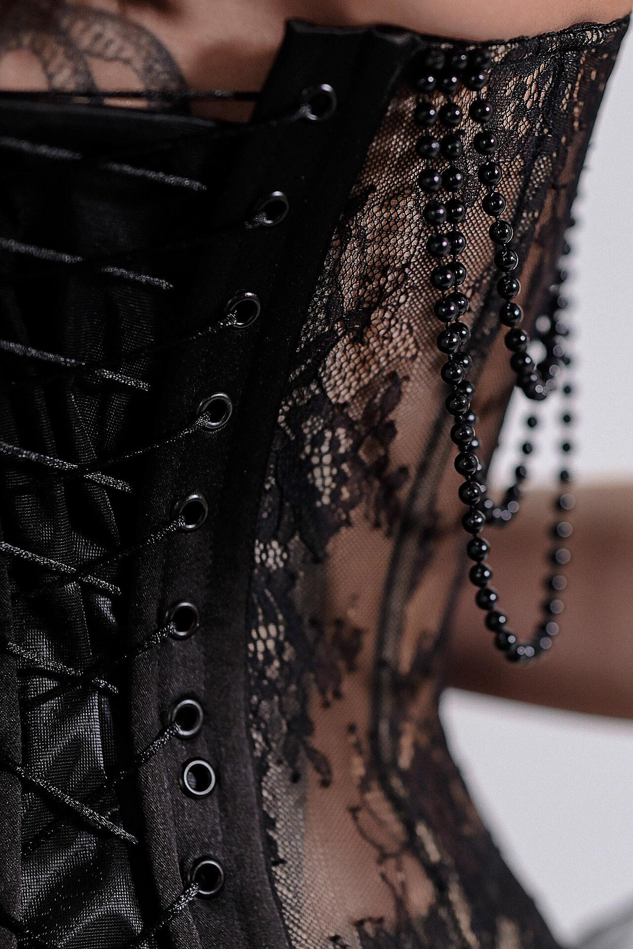 Enchanting corset and skirt set in black: Celeste