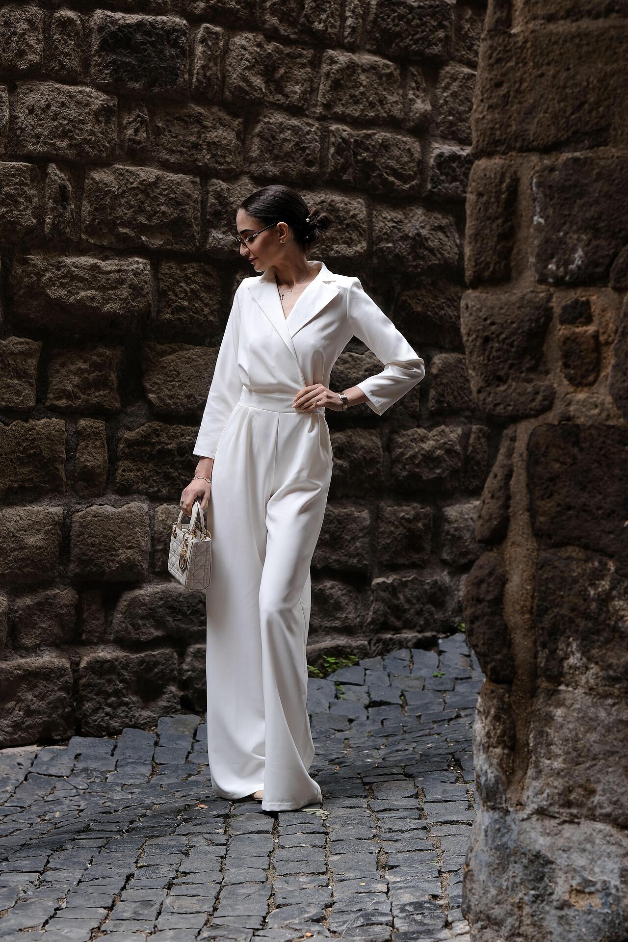 Jumpsuit: Laurent 