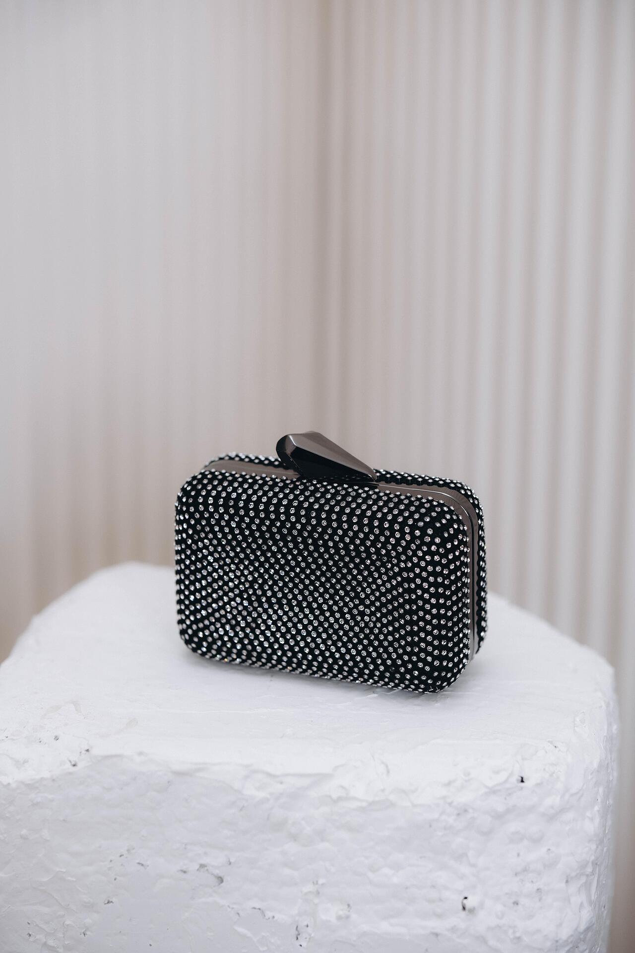 Clutch bag in dark gray: Lumière