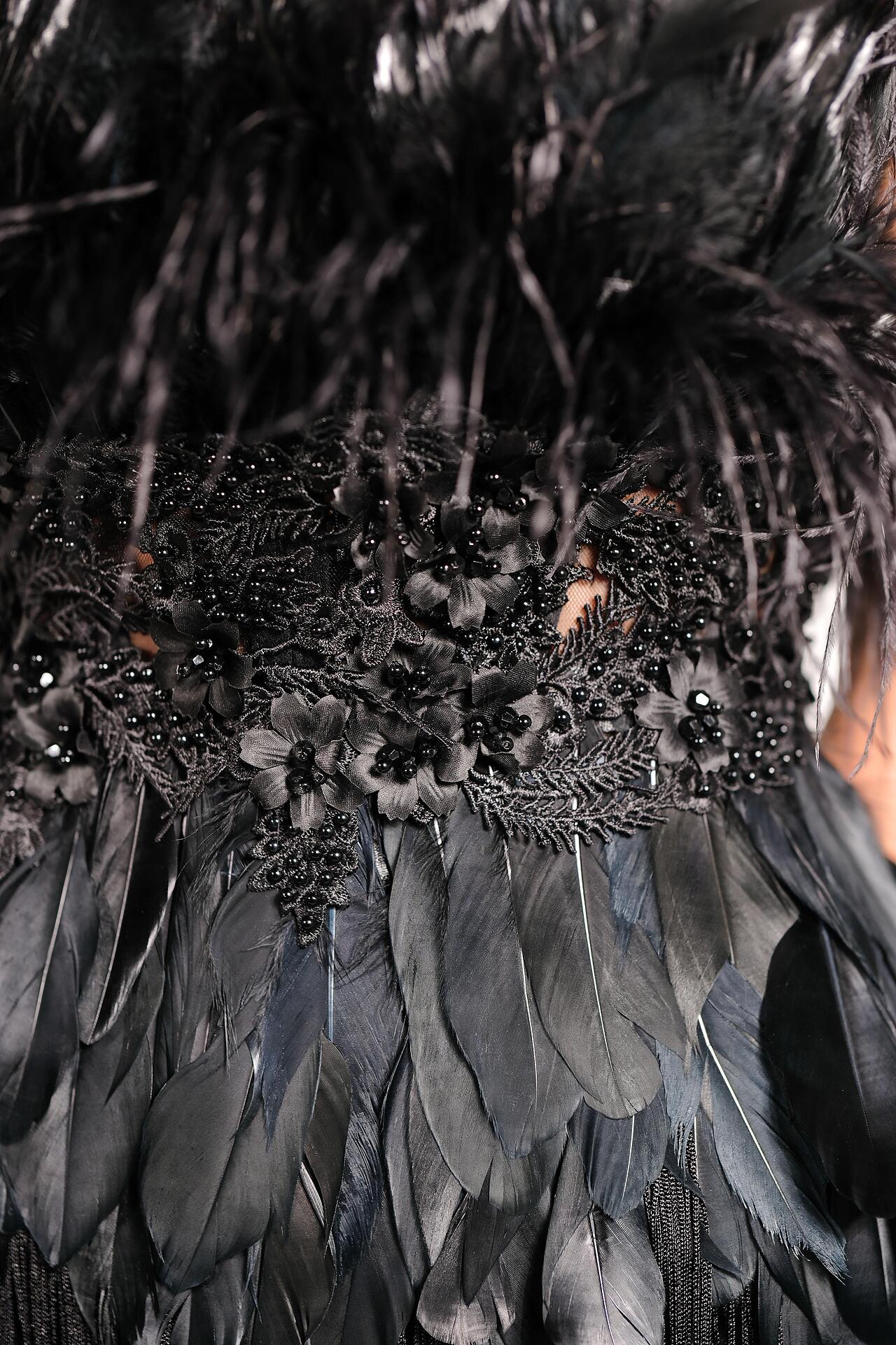 Cocktail dress in black: Plumes 