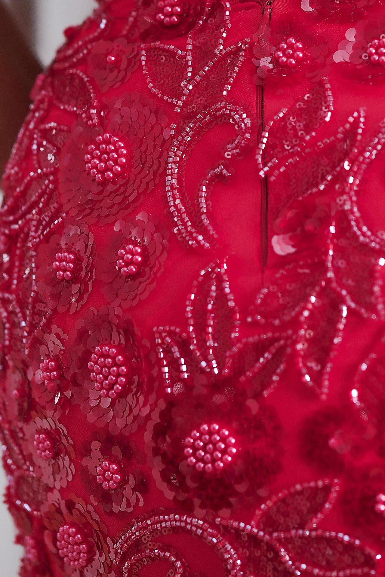 Cocktail dress in red: Monrita