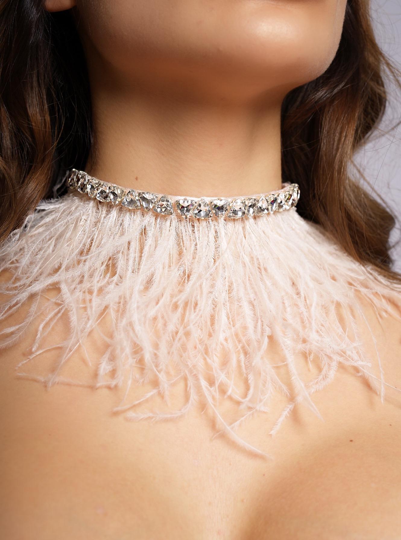 Necklace with ostrich feathers and crystals