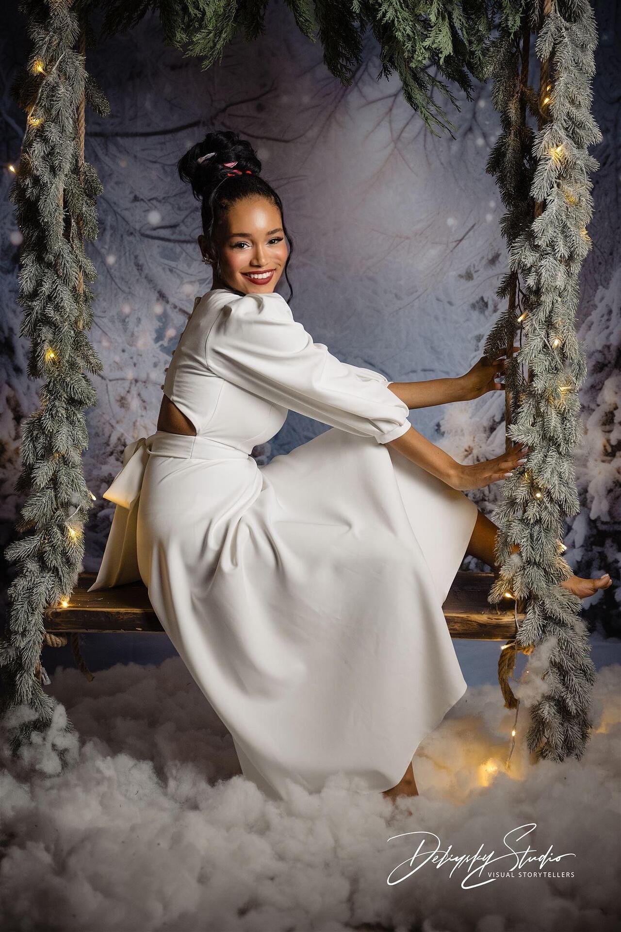 Comfortable dress: White Melody 