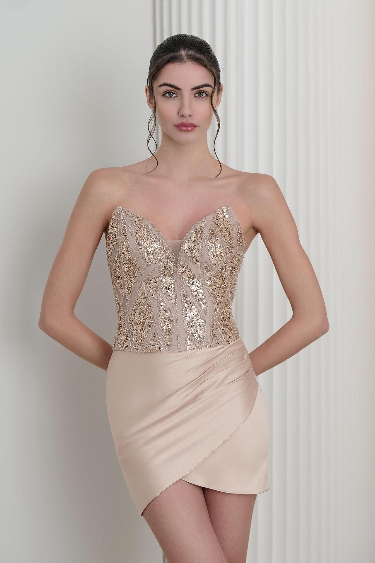Premium collection corset in beige: Fiorenna