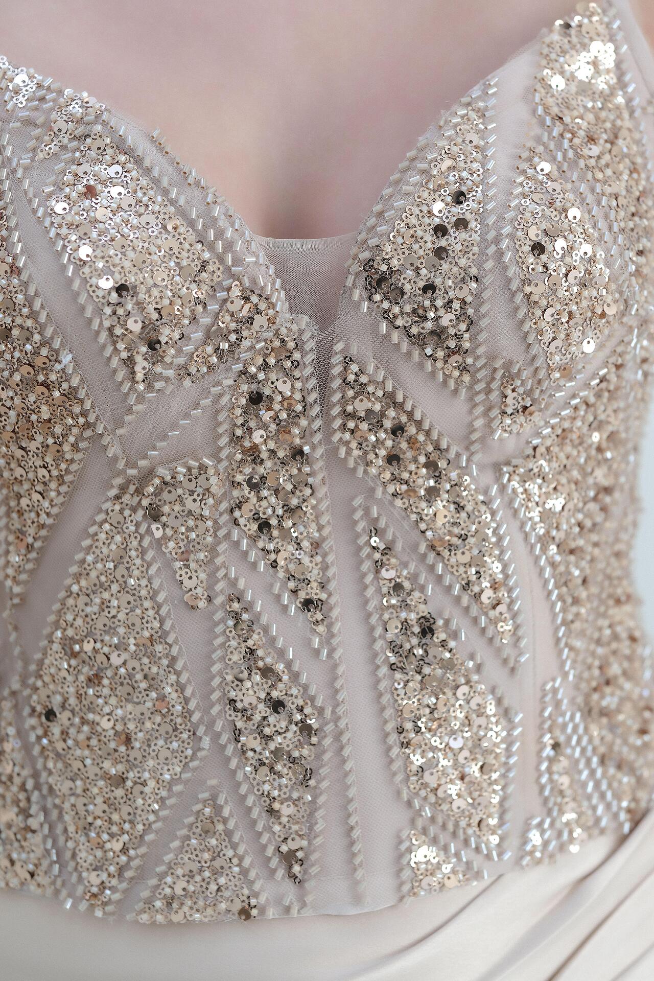 Premium collection corset in beige: Fiorenna