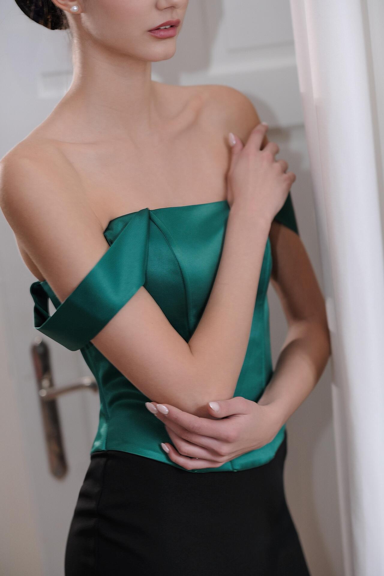 Premium collection corset in olive green: Diorine