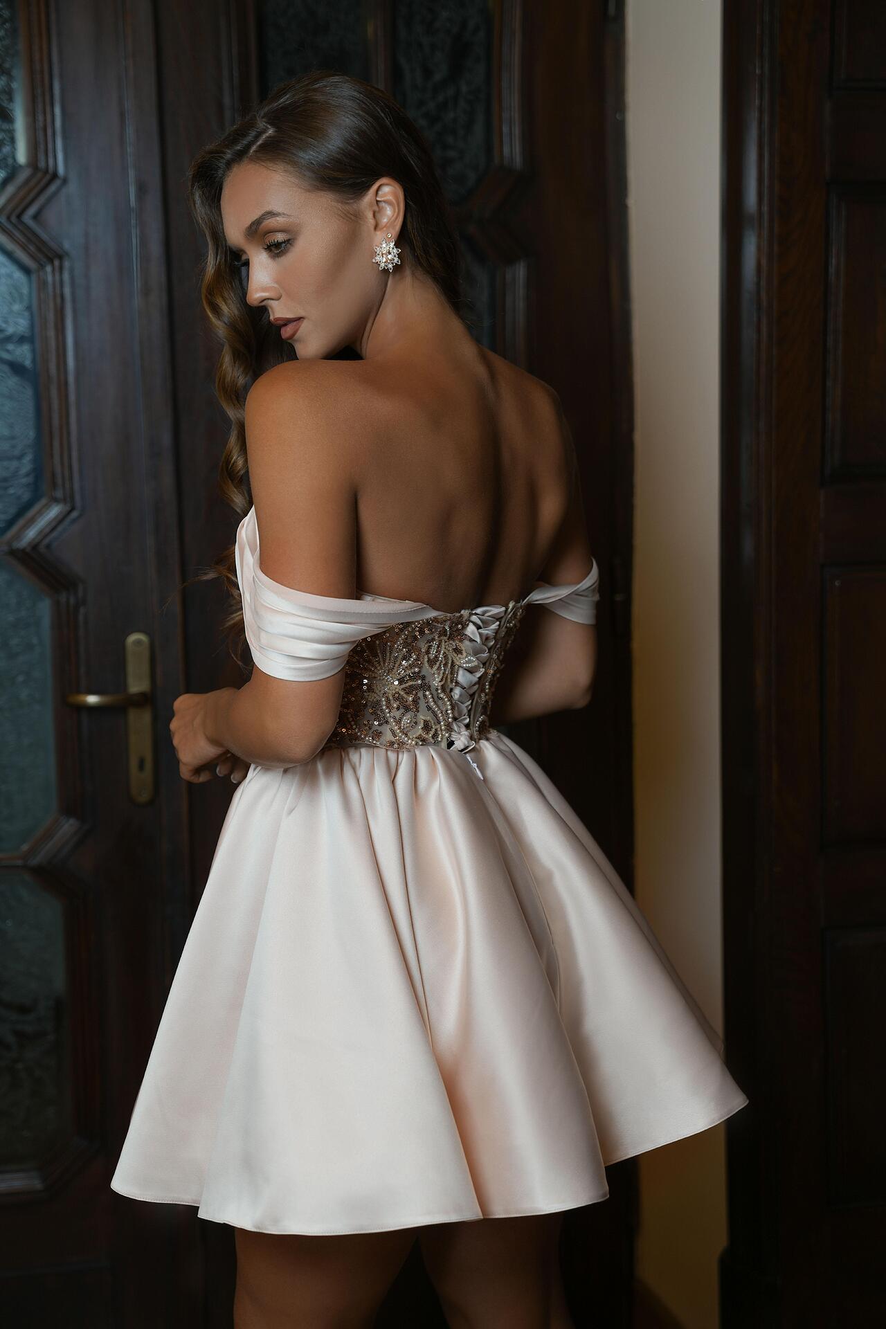 Corset dress: Mireya