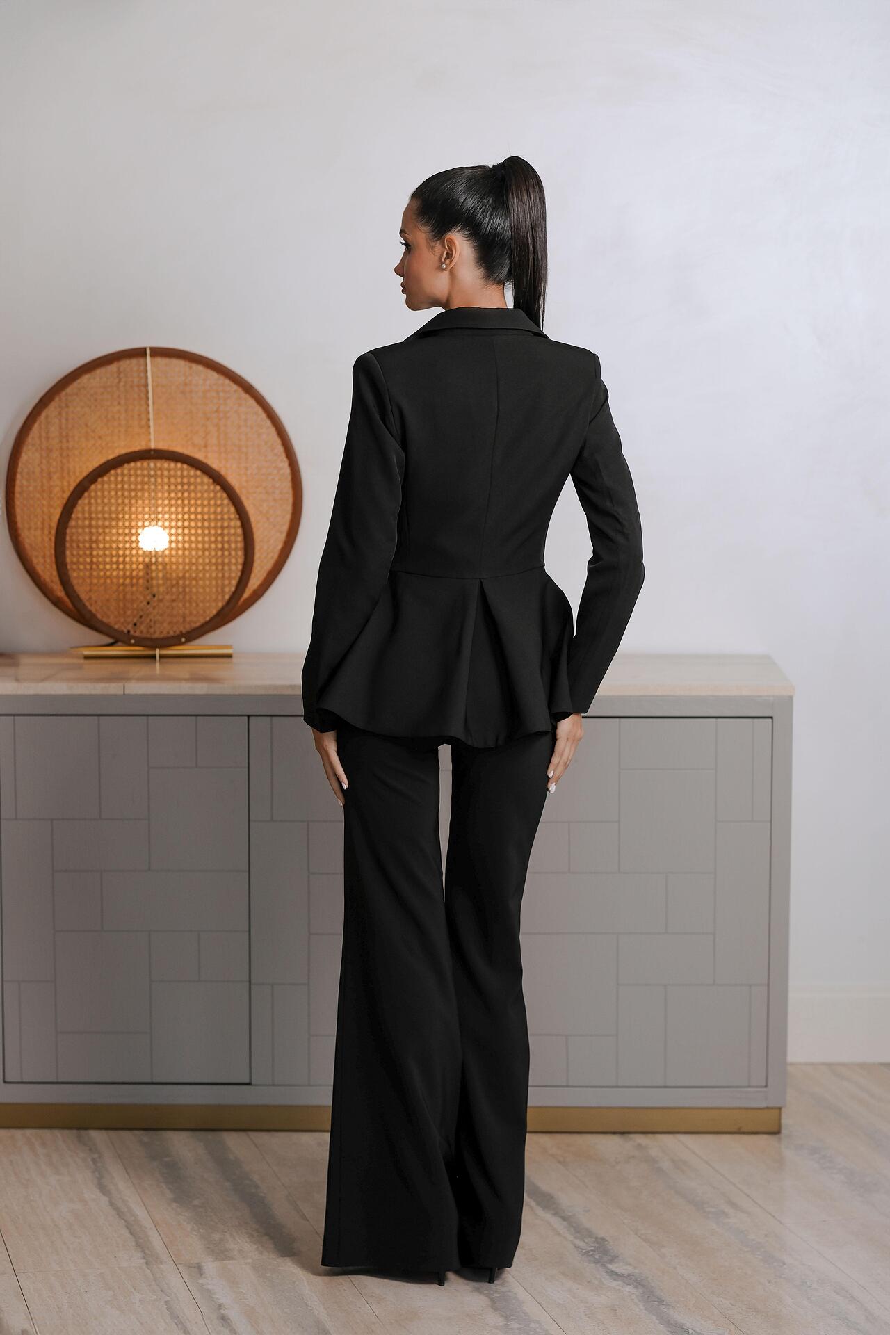 Two Piece Suit: Nyx