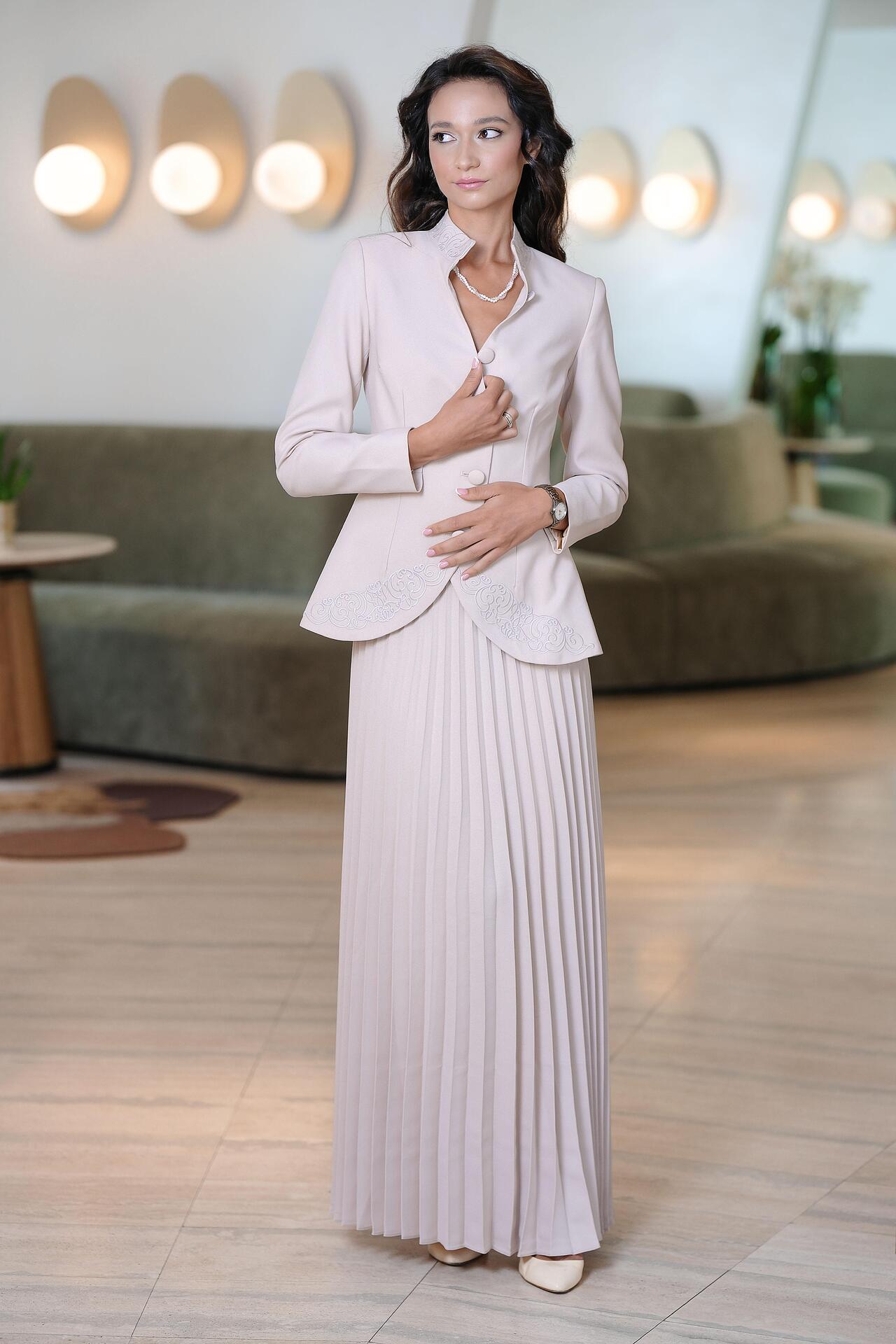 Two-piece suit: Regal Harmony