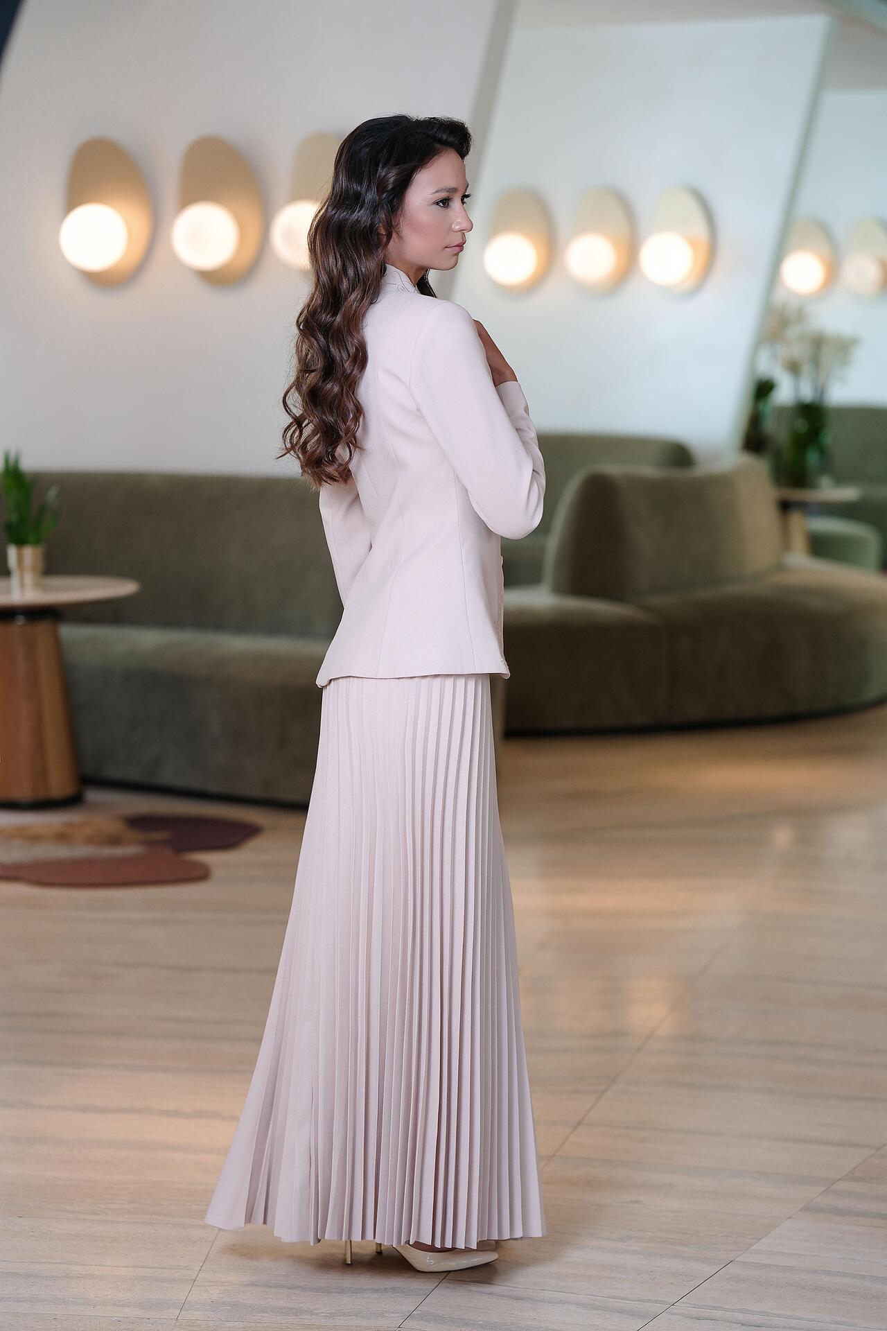 Two-piece suit: Regal Harmony