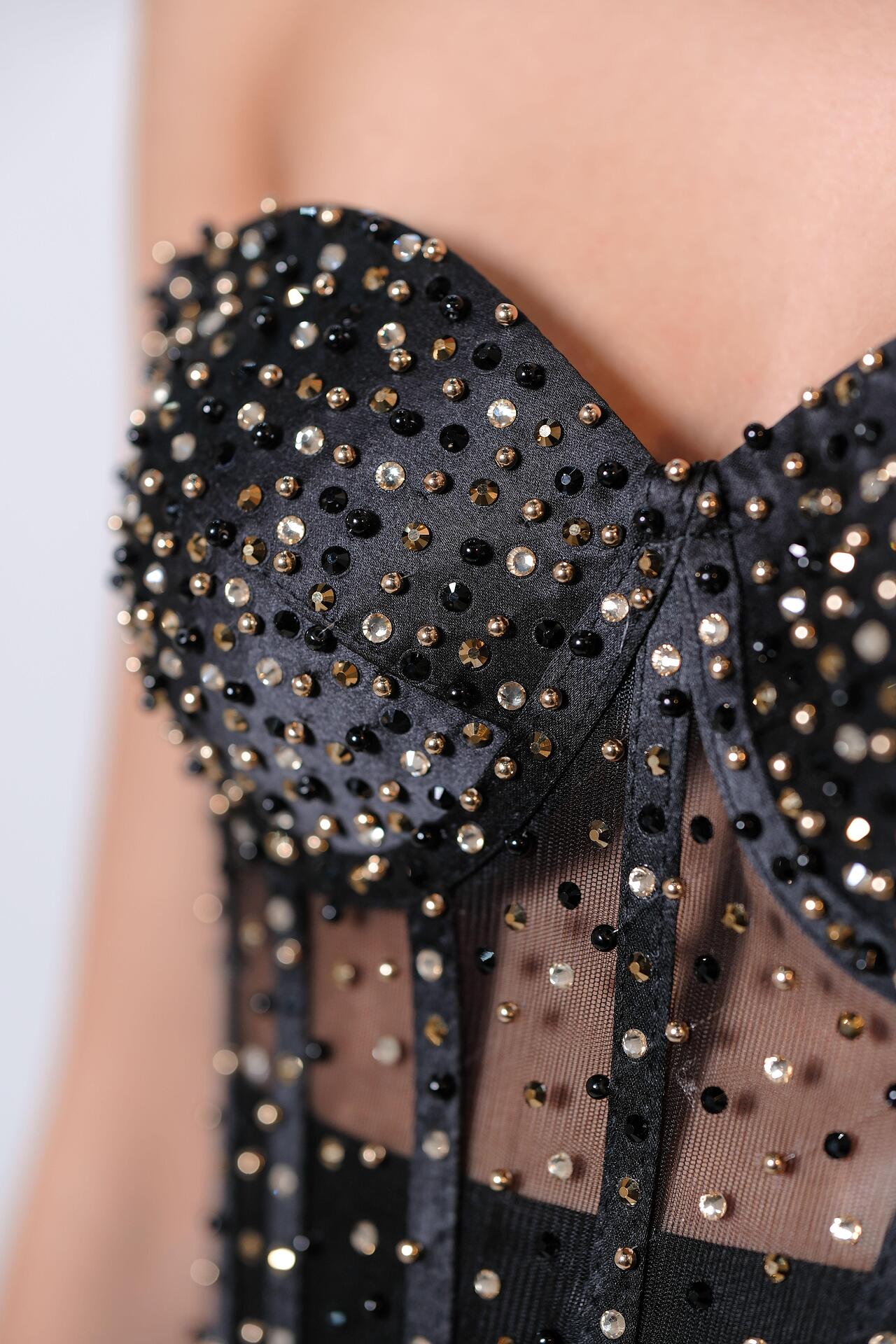 Three-piece suit with stones and crystals in black: Renew 