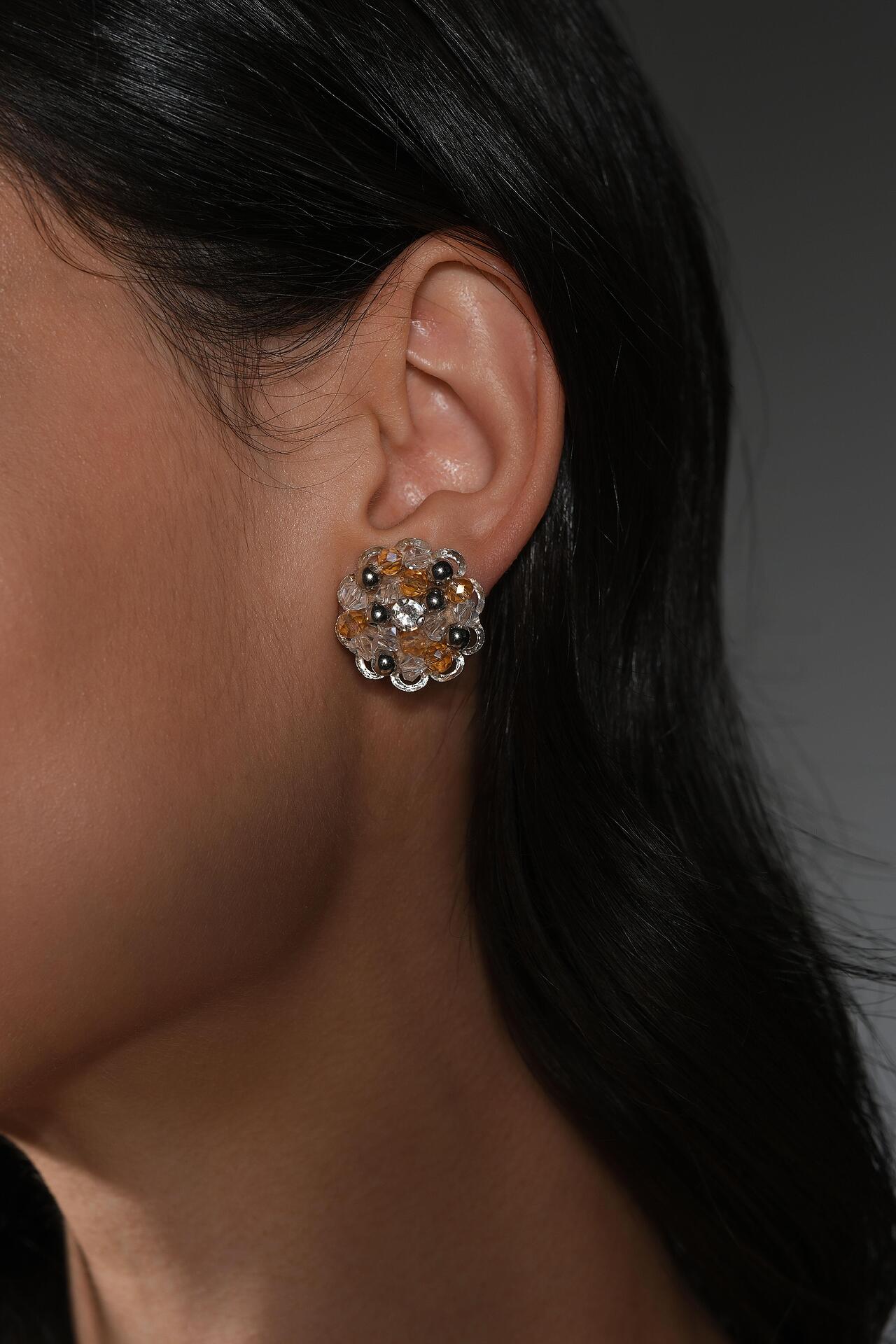 Delicate handmade earrings Cinnamon