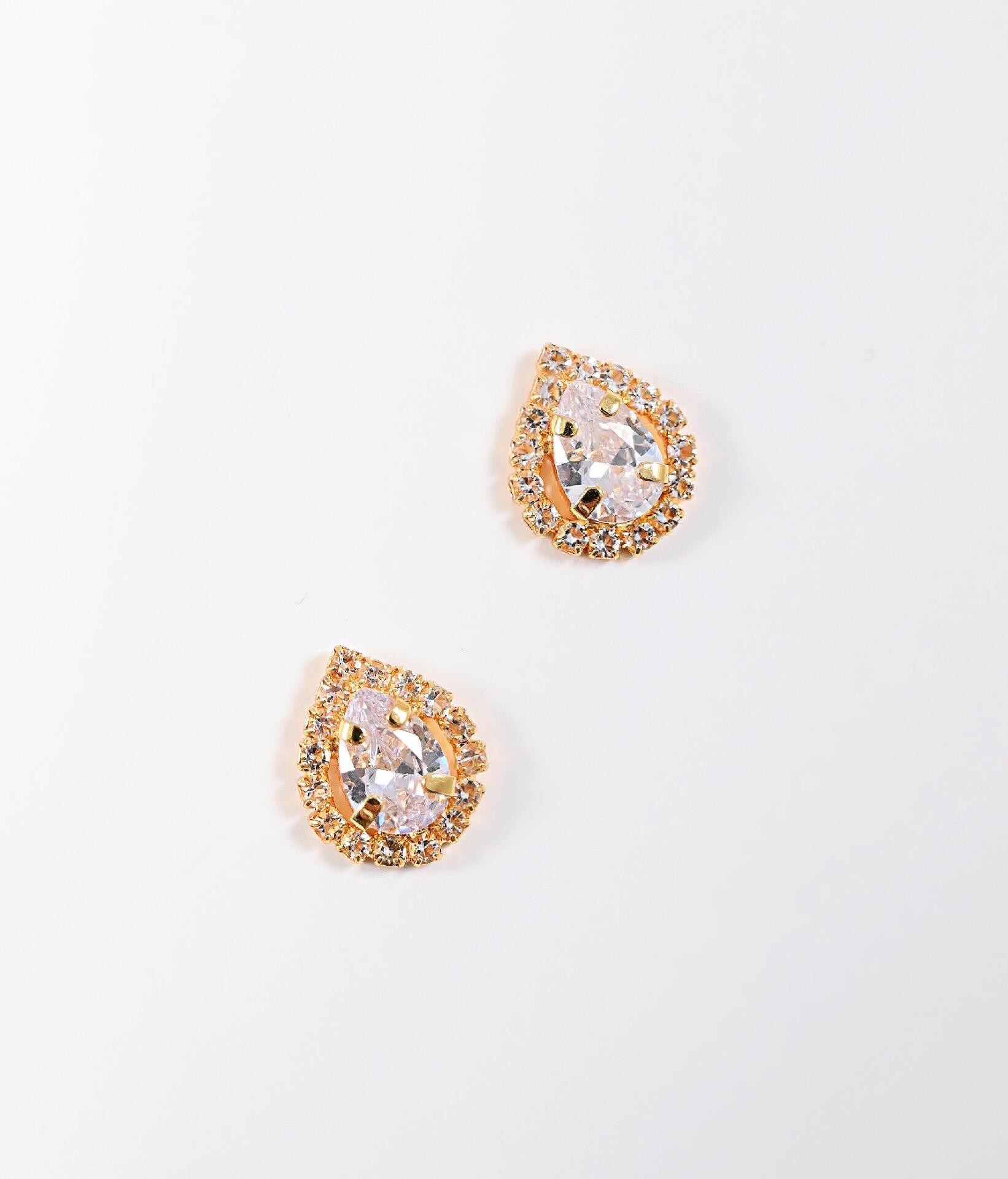 Earrings: Gold Zirconium Drops