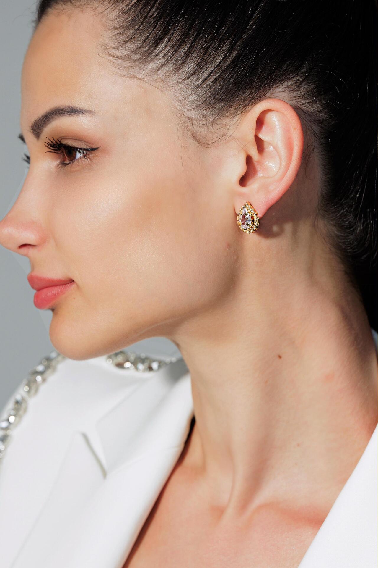 Earrings: Gold Zirconium Drops