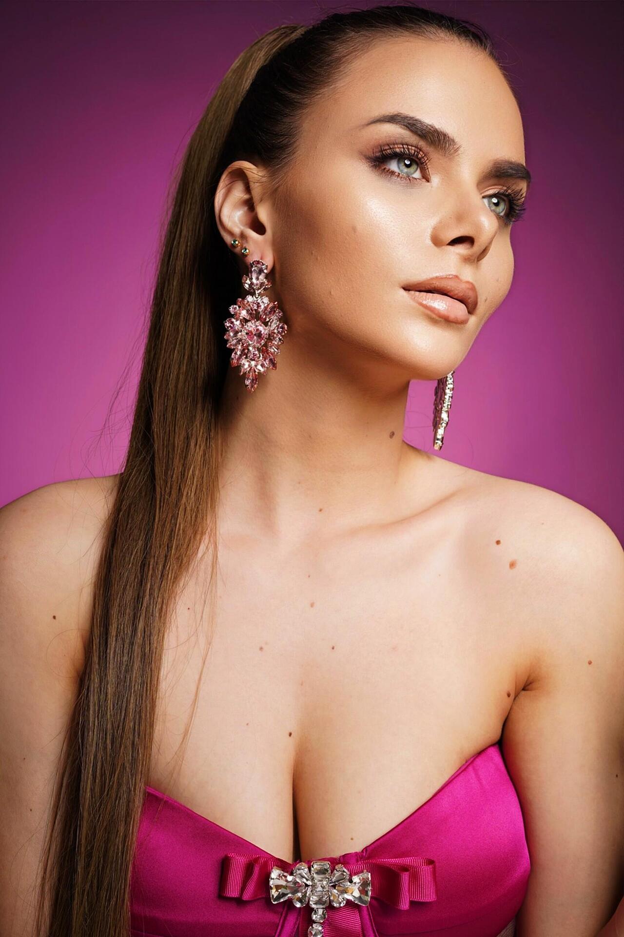 Earrings: Rose Pink Volume Earrings
