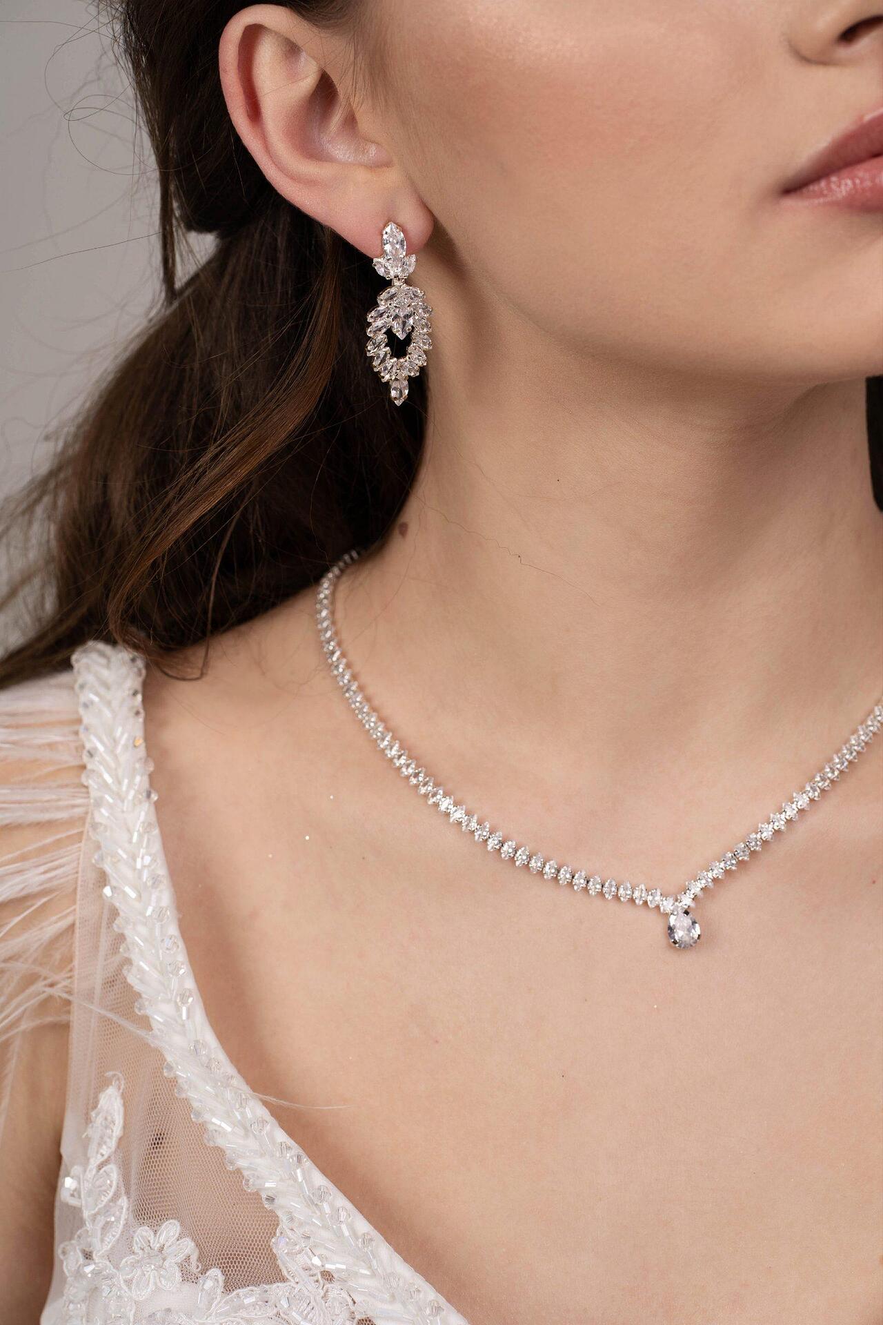 Earrings: Zirconium Earrings