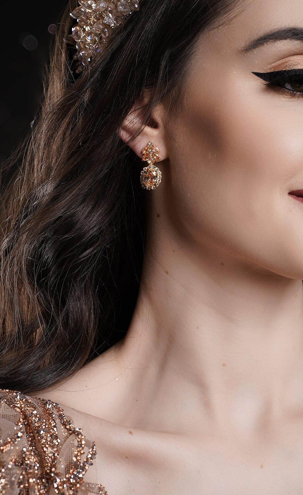 Earrings: Zirconium Earrings