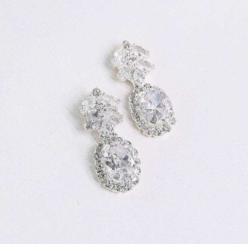 Earrings: Zirconium Earrings