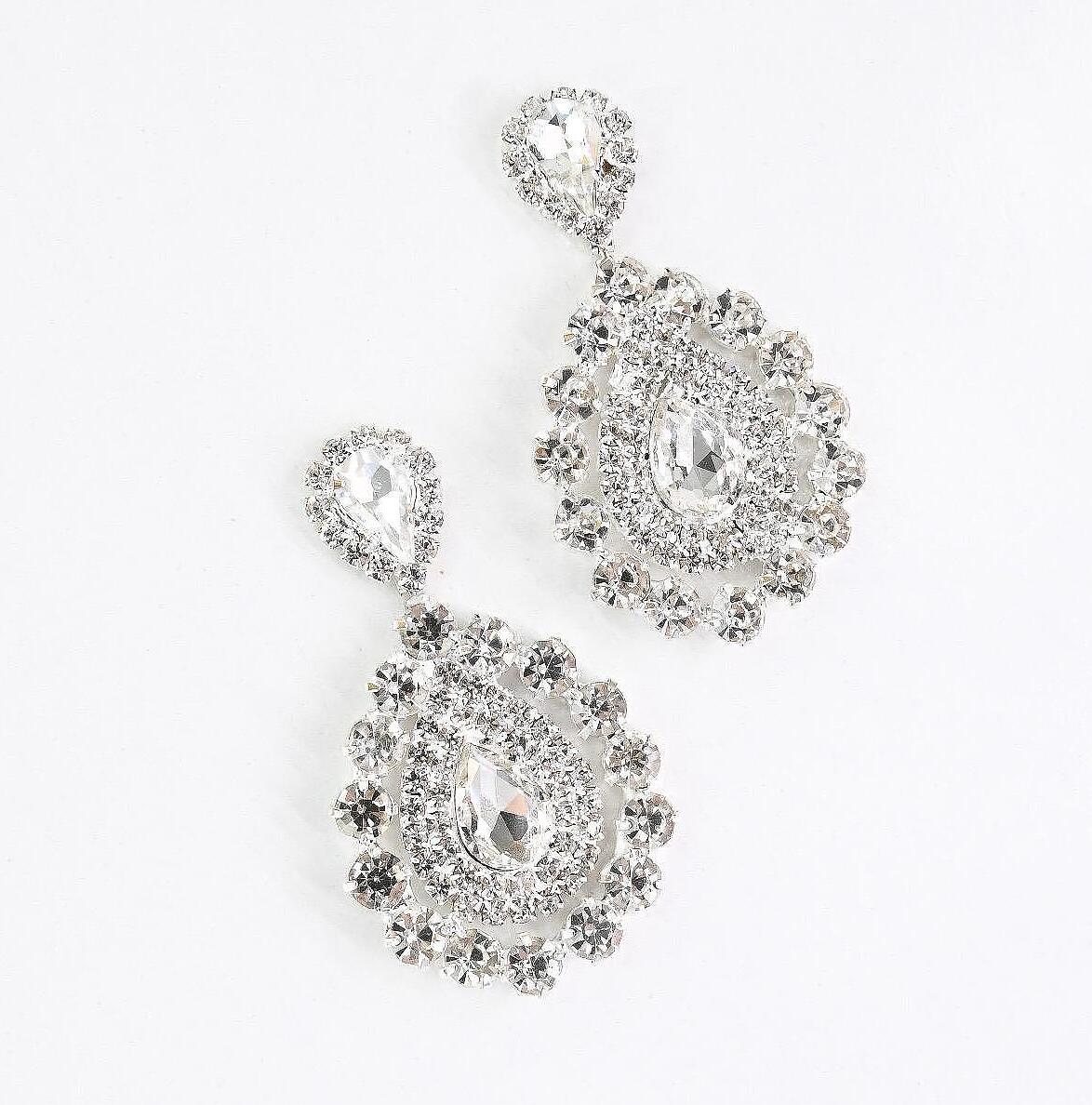 Earrings: Earrings with Crystals