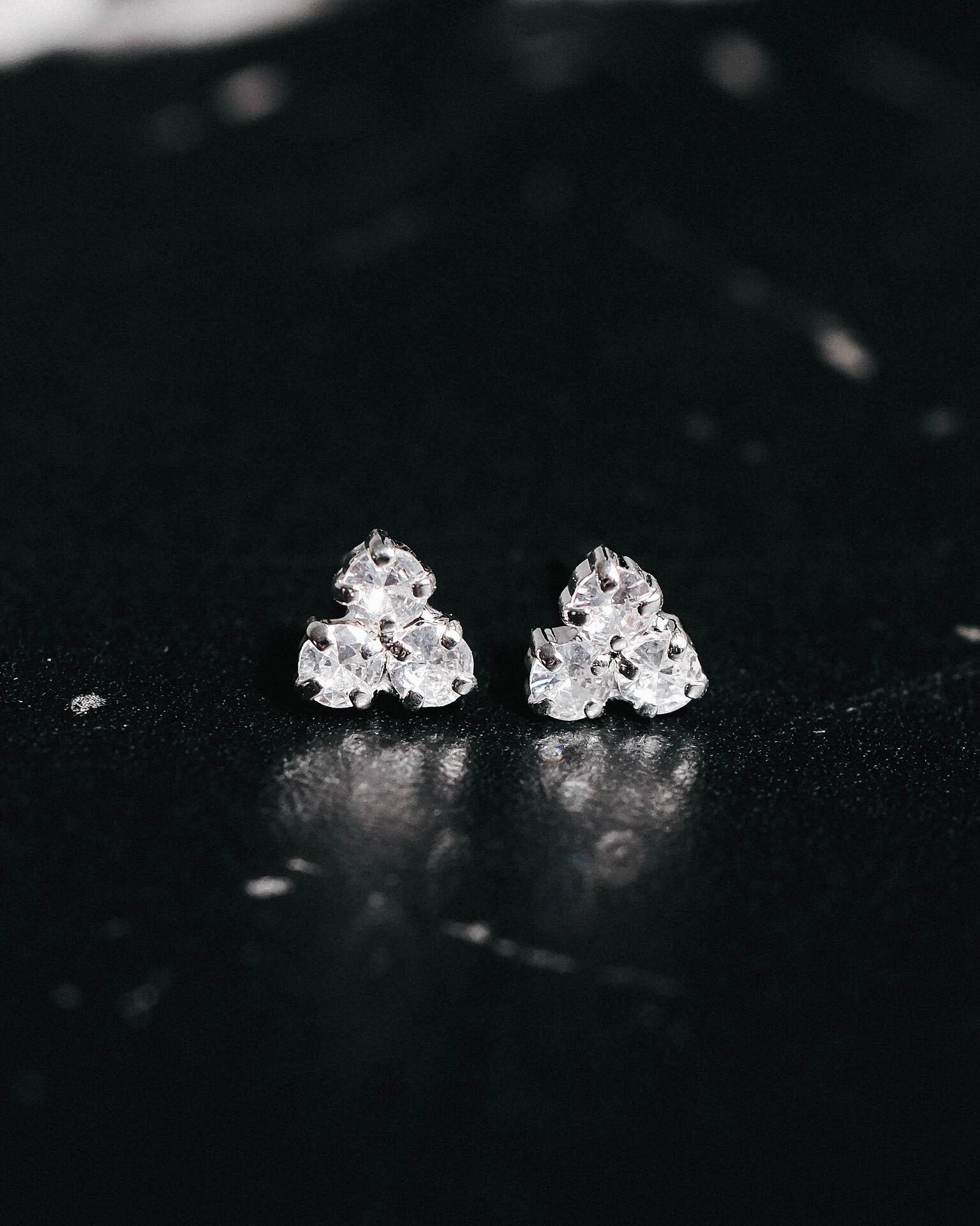 Crystal earrings: Dots