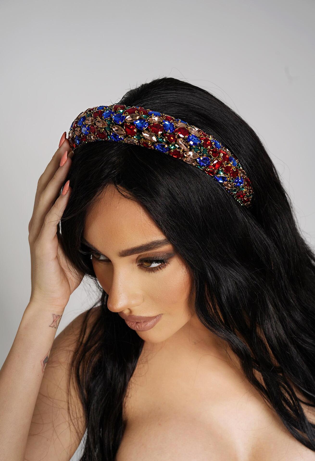 Volumetric tiara: Rainbow